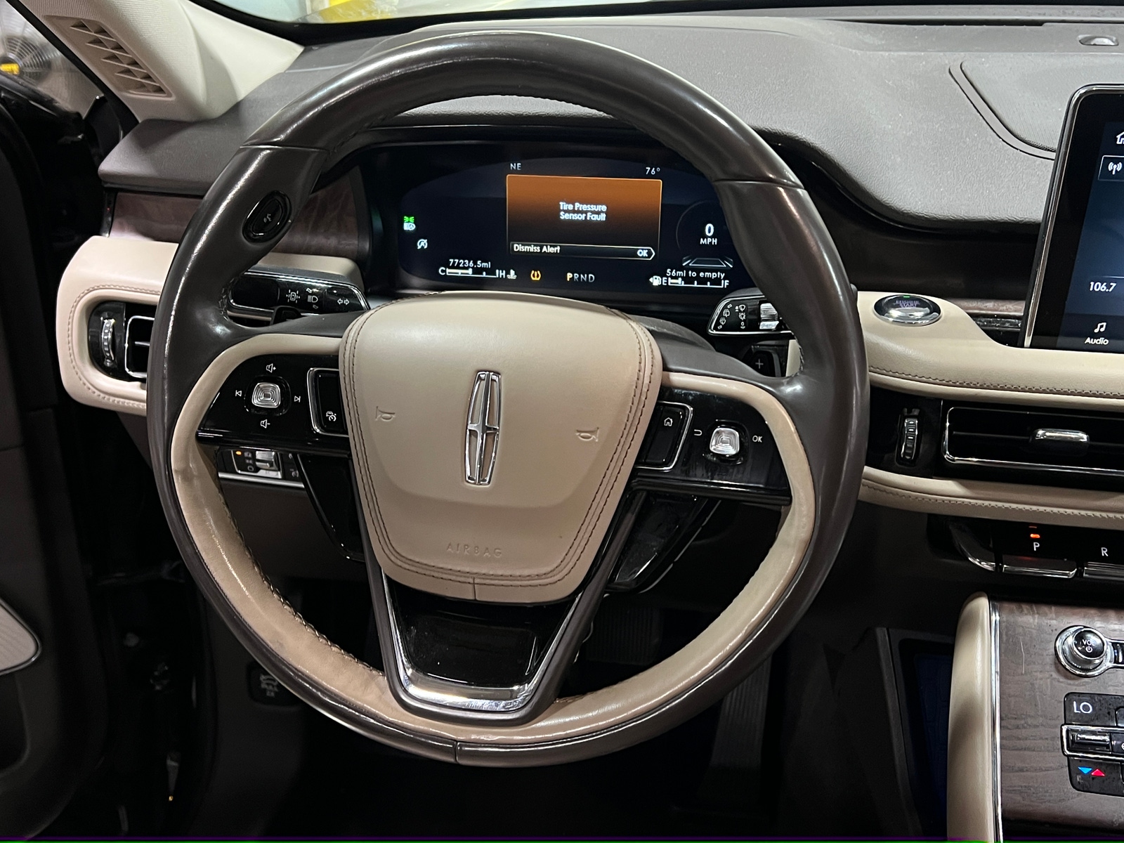 Thumbnail: 2020 Lincoln Aviator - 4