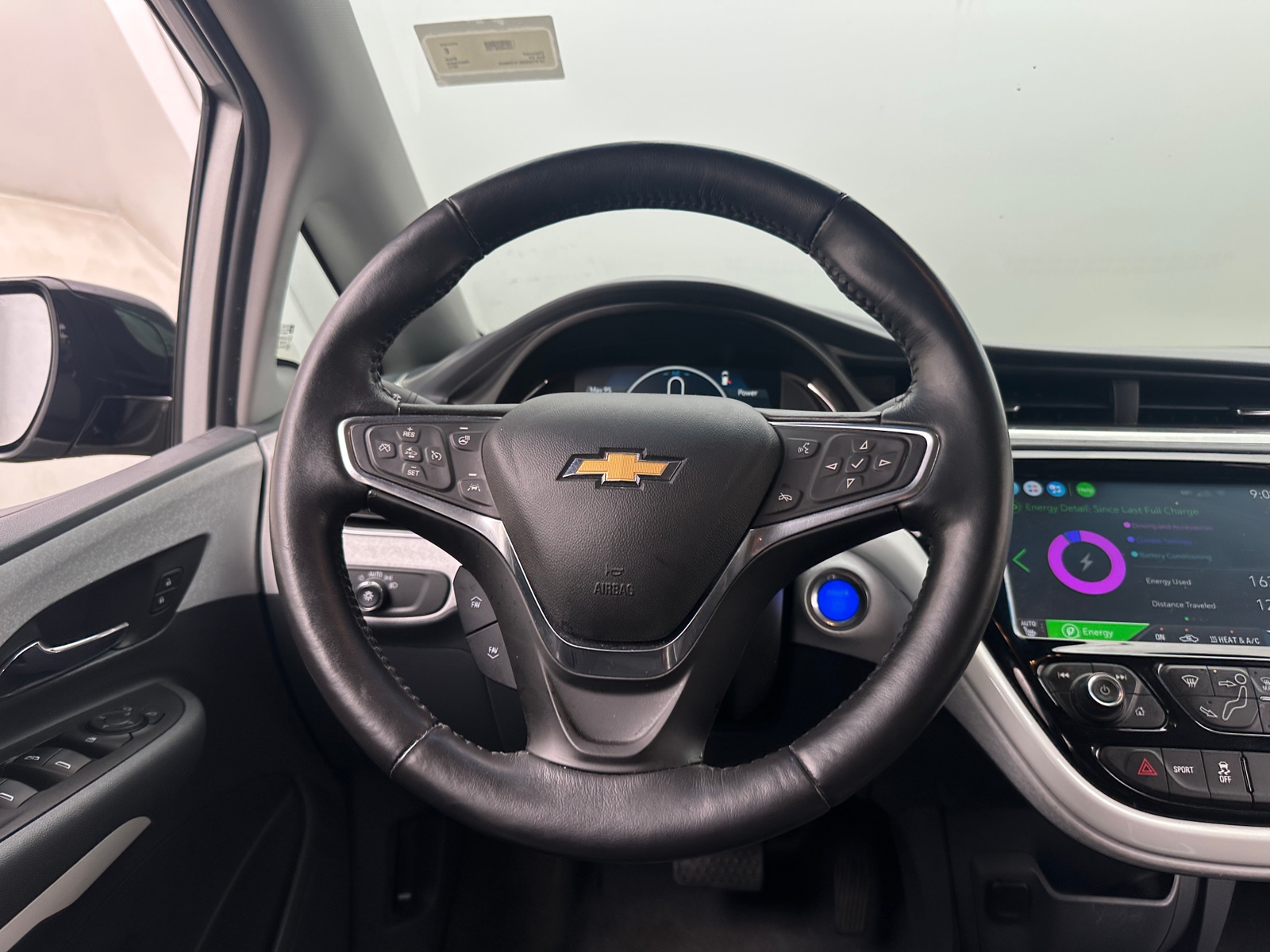 Thumbnail: 2017 Chevrolet Bolt EV - 4