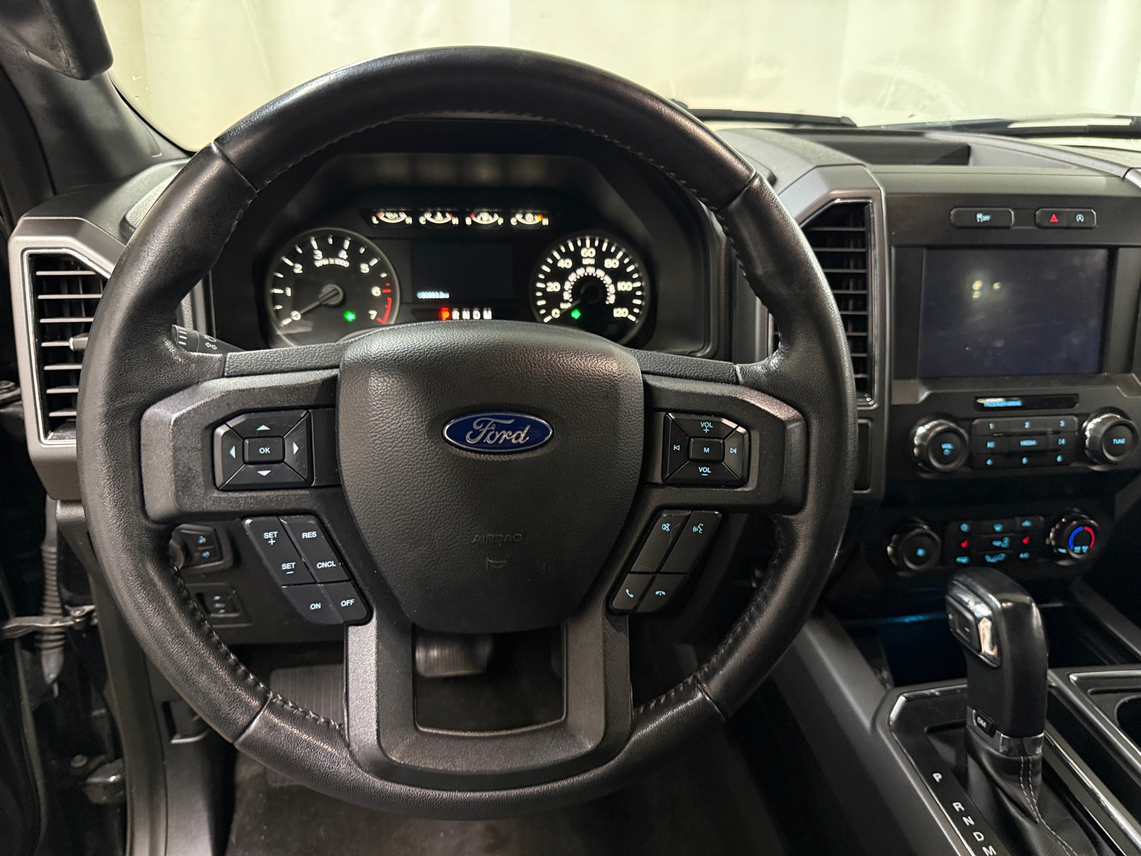 Thumbnail: 2019 Ford Econoline - 5