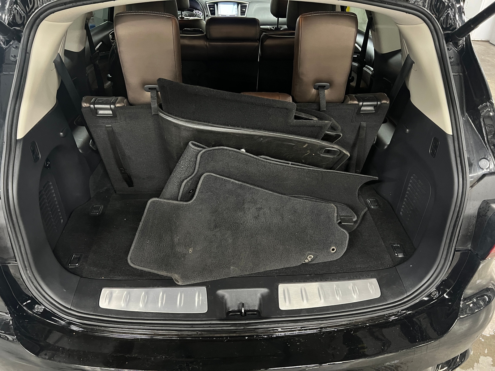 Thumbnail: 2019 INFINITI QX60 - 6