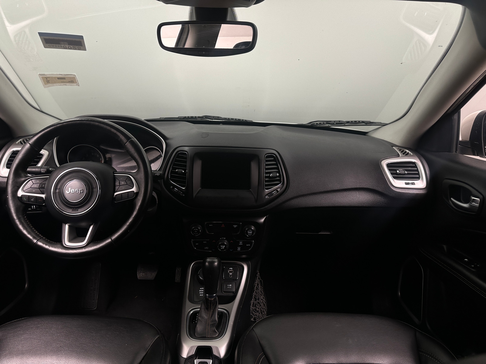 Thumbnail: 2018 Jeep Compass - 3