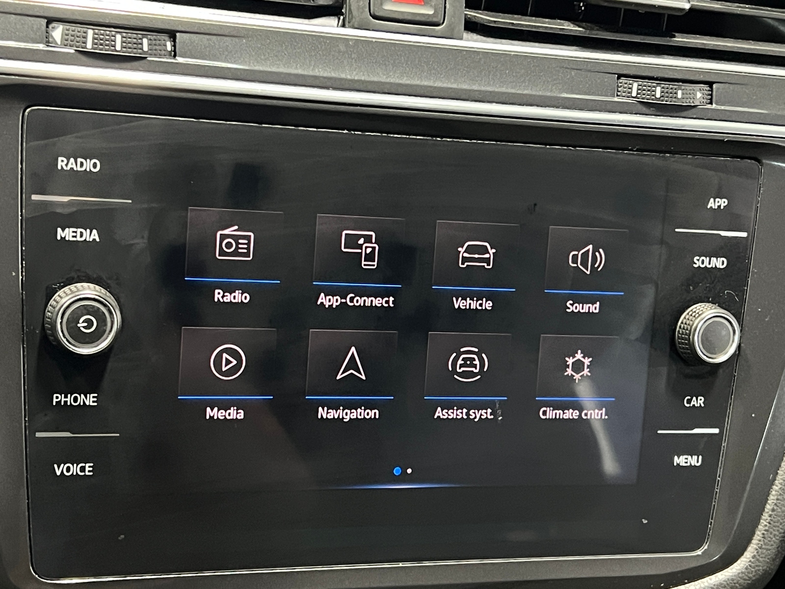Thumbnail: 2021 Volkswagen Tiguan - 3