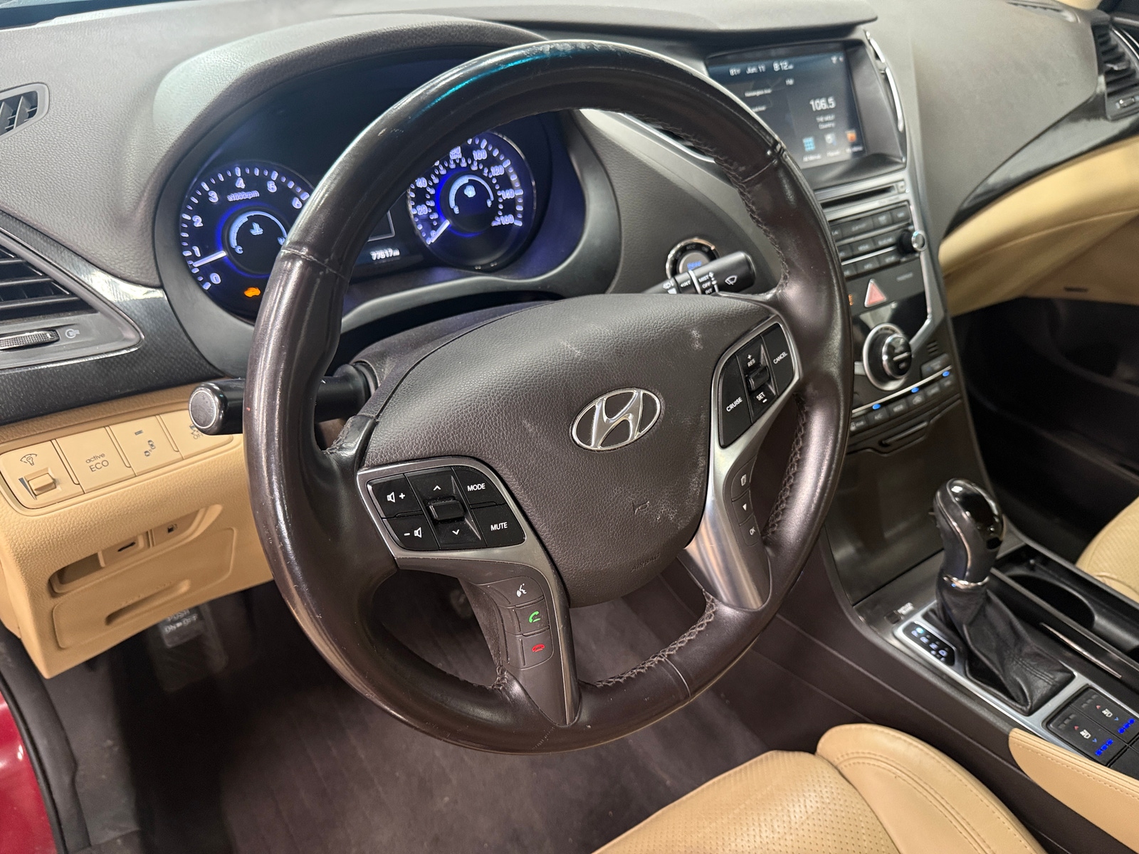 Thumbnail: 2015 Hyundai Azera - 4