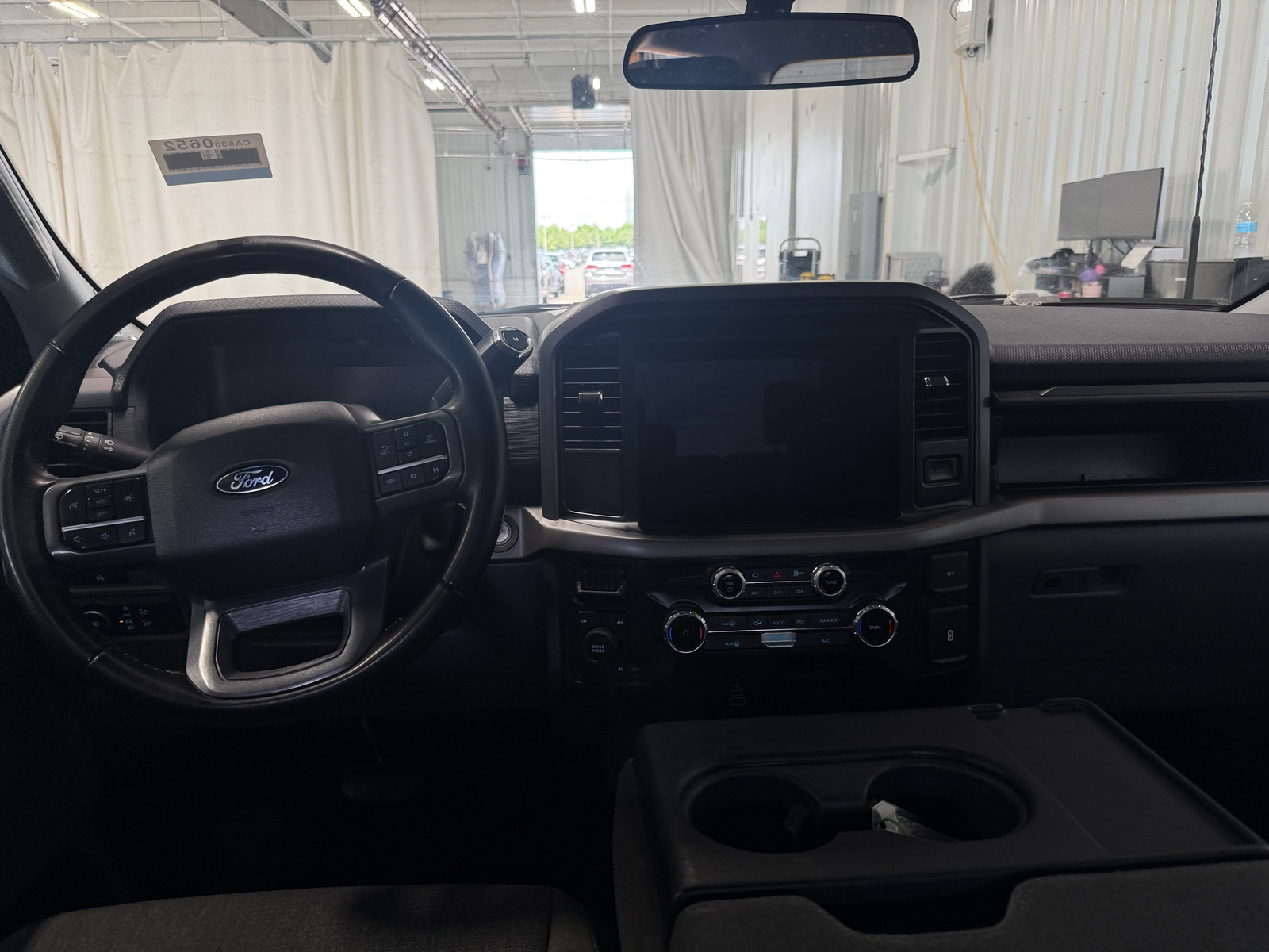 Thumbnail: 2025 Ford Econoline - 3