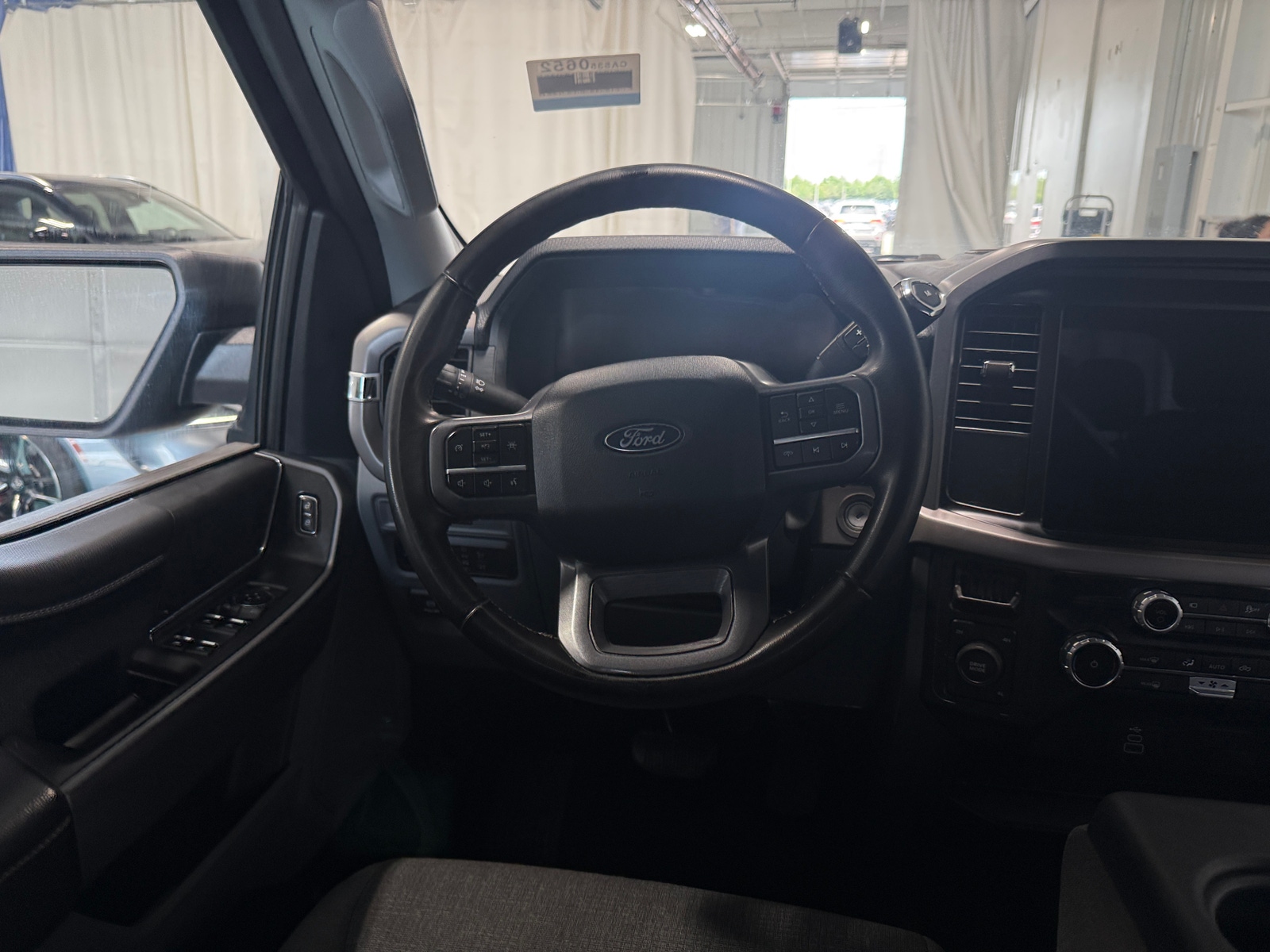 Thumbnail: 2025 Ford Econoline - 5