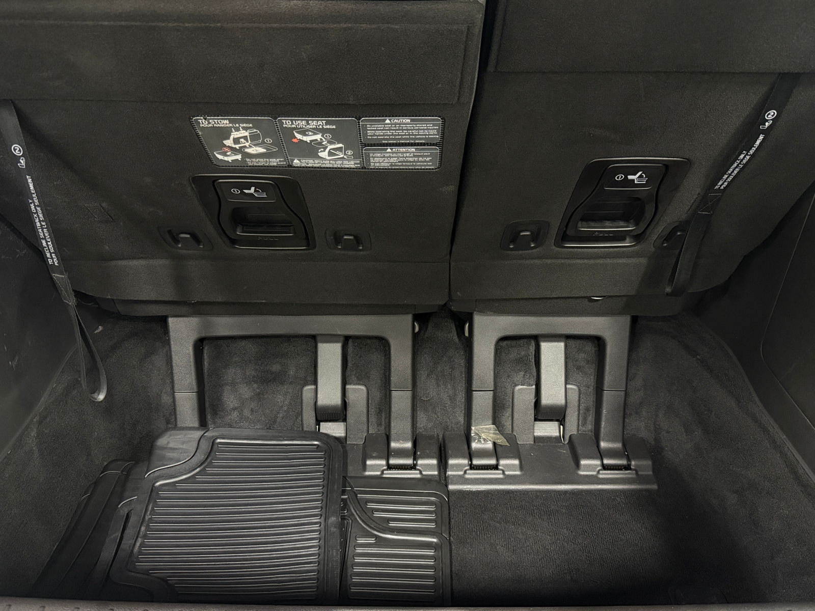 Thumbnail: 2023 Kia Carnival - 7