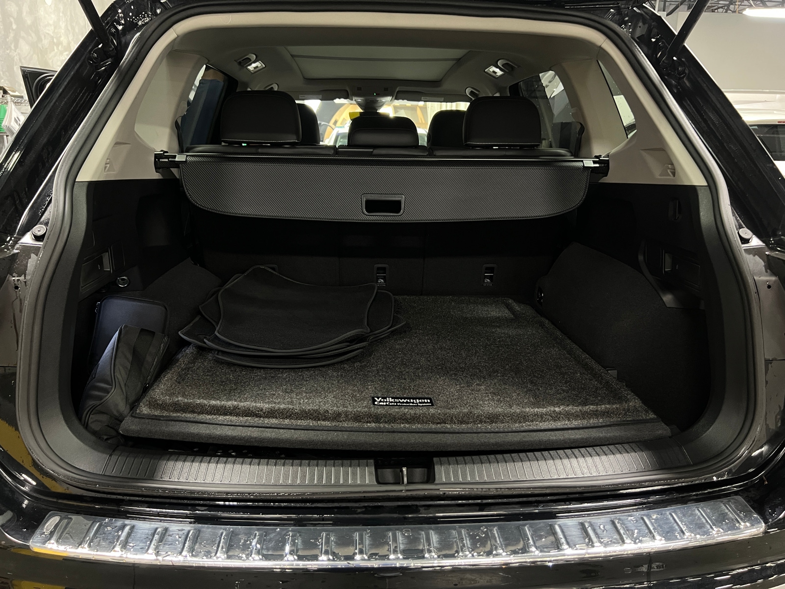 Thumbnail: 2023 Volkswagen Tiguan - 6