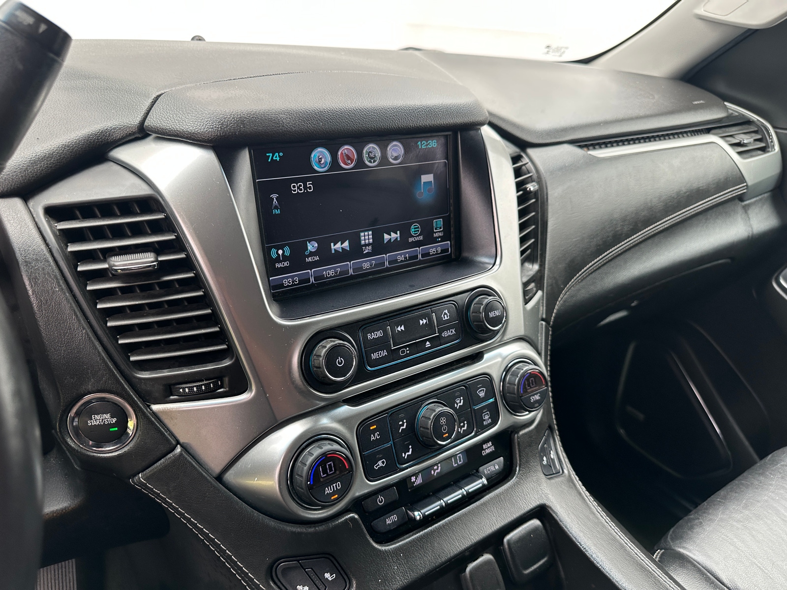 Thumbnail: 2017 Chevrolet Suburban - 3