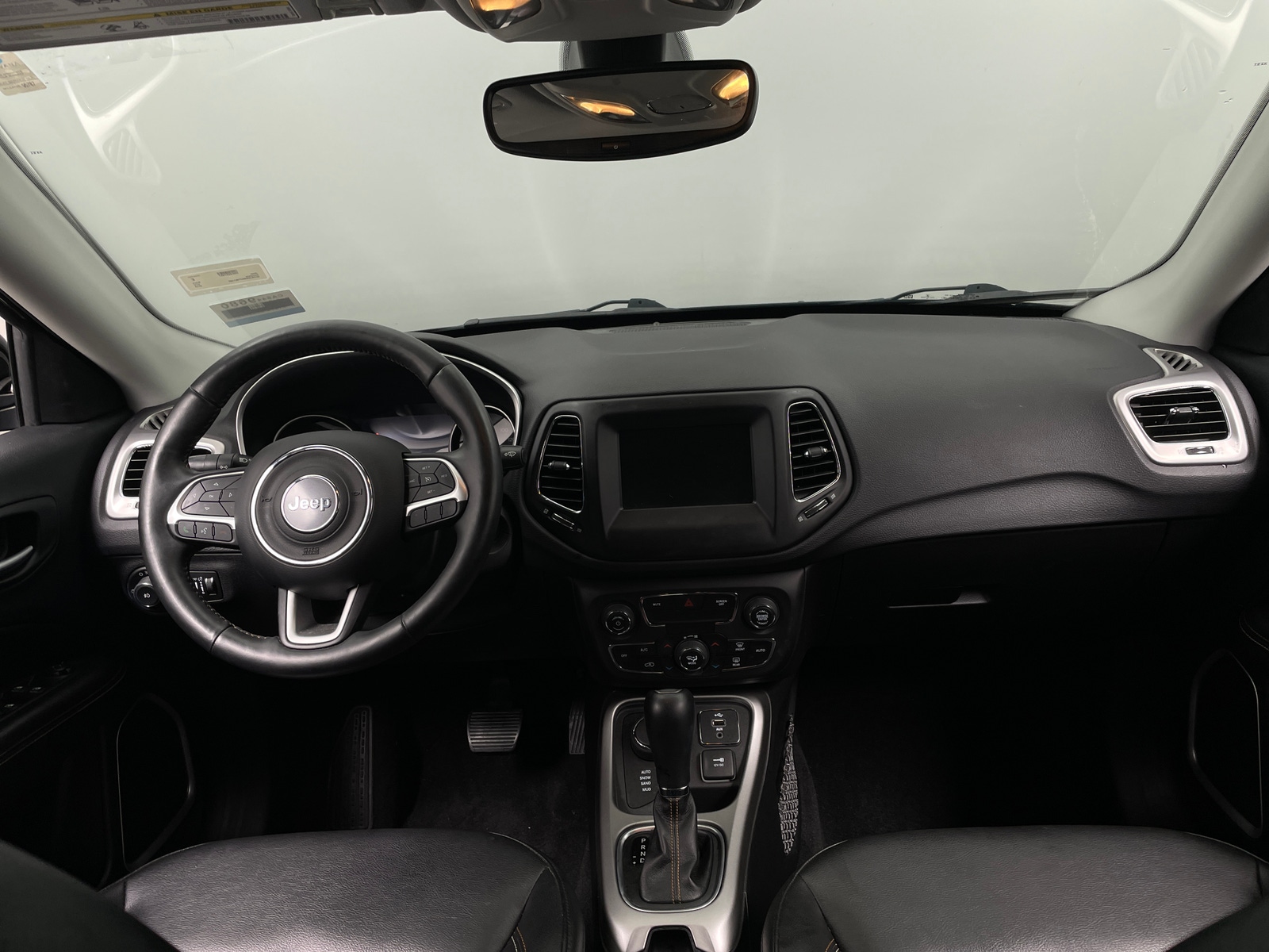 Thumbnail: 2018 Jeep Compass - 3