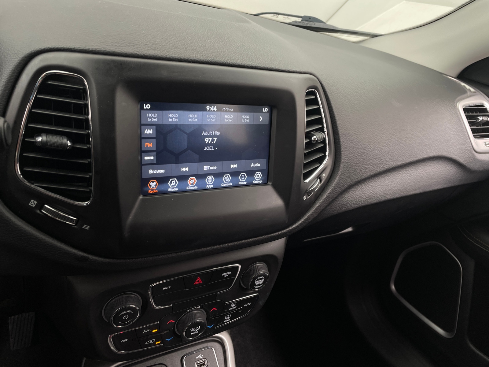 Thumbnail: 2018 Jeep Compass - 4