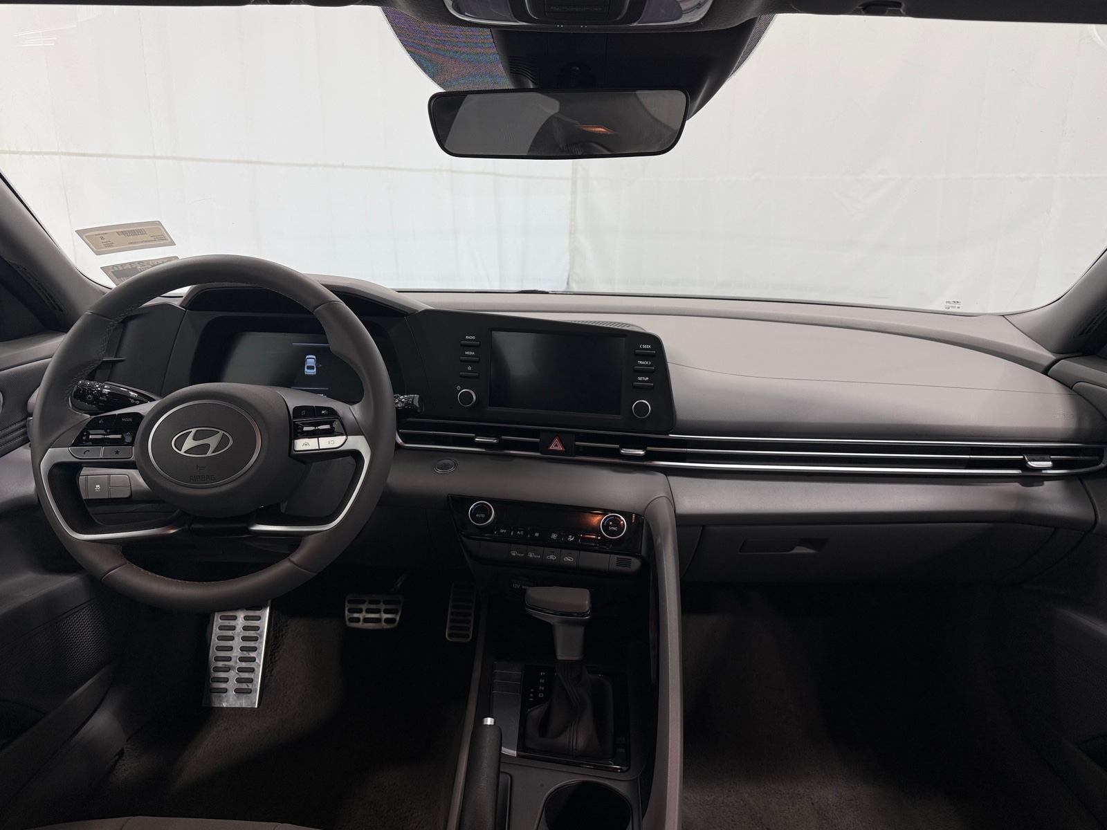 Thumbnail: 2026 Hyundai Elantra - 3
