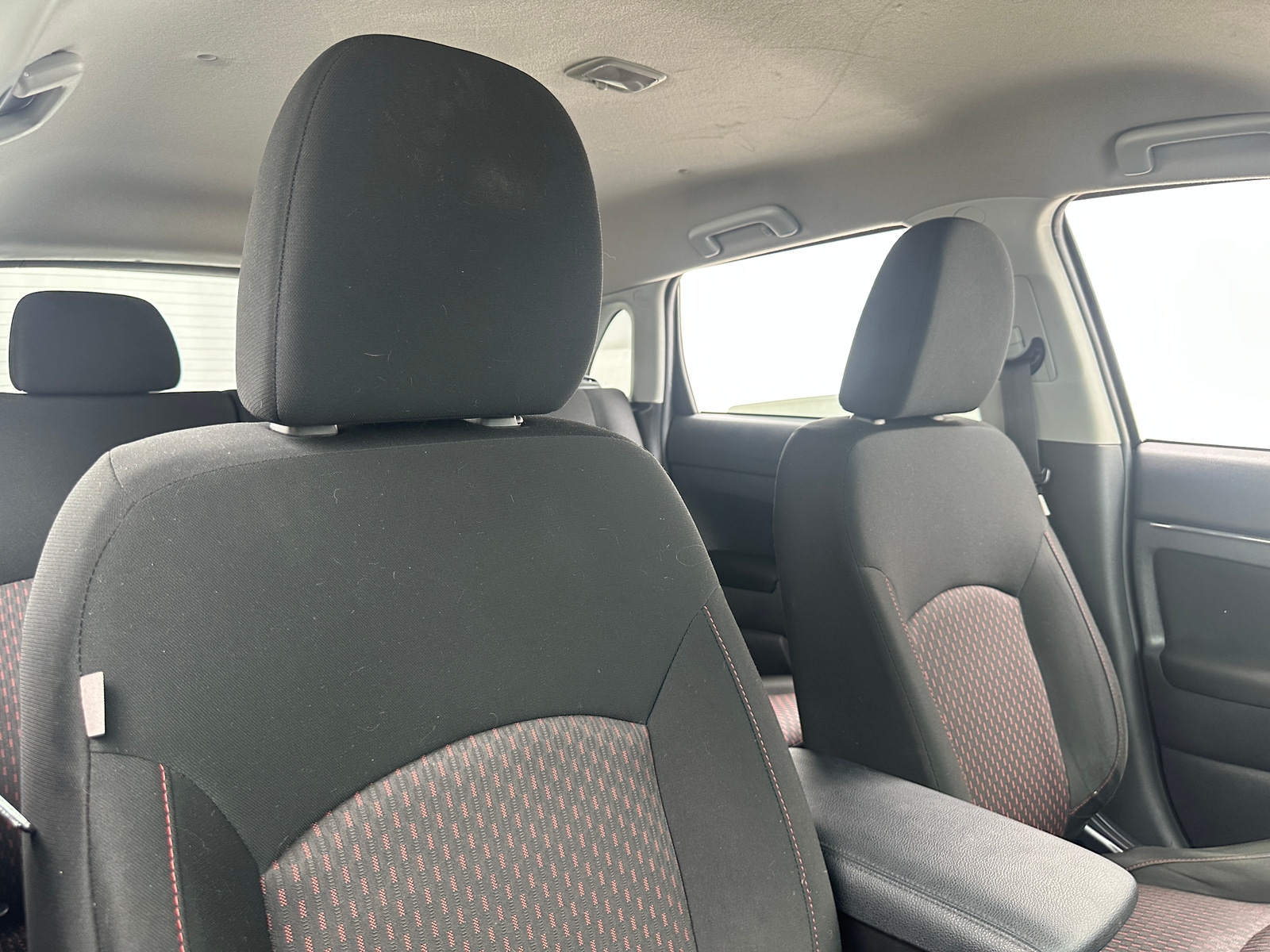 Thumbnail: 2018 Mitsubishi Outlander Sport - 2