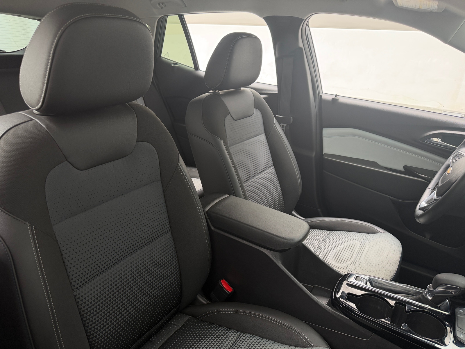 Thumbnail: 2026 Chevrolet Trax - 2