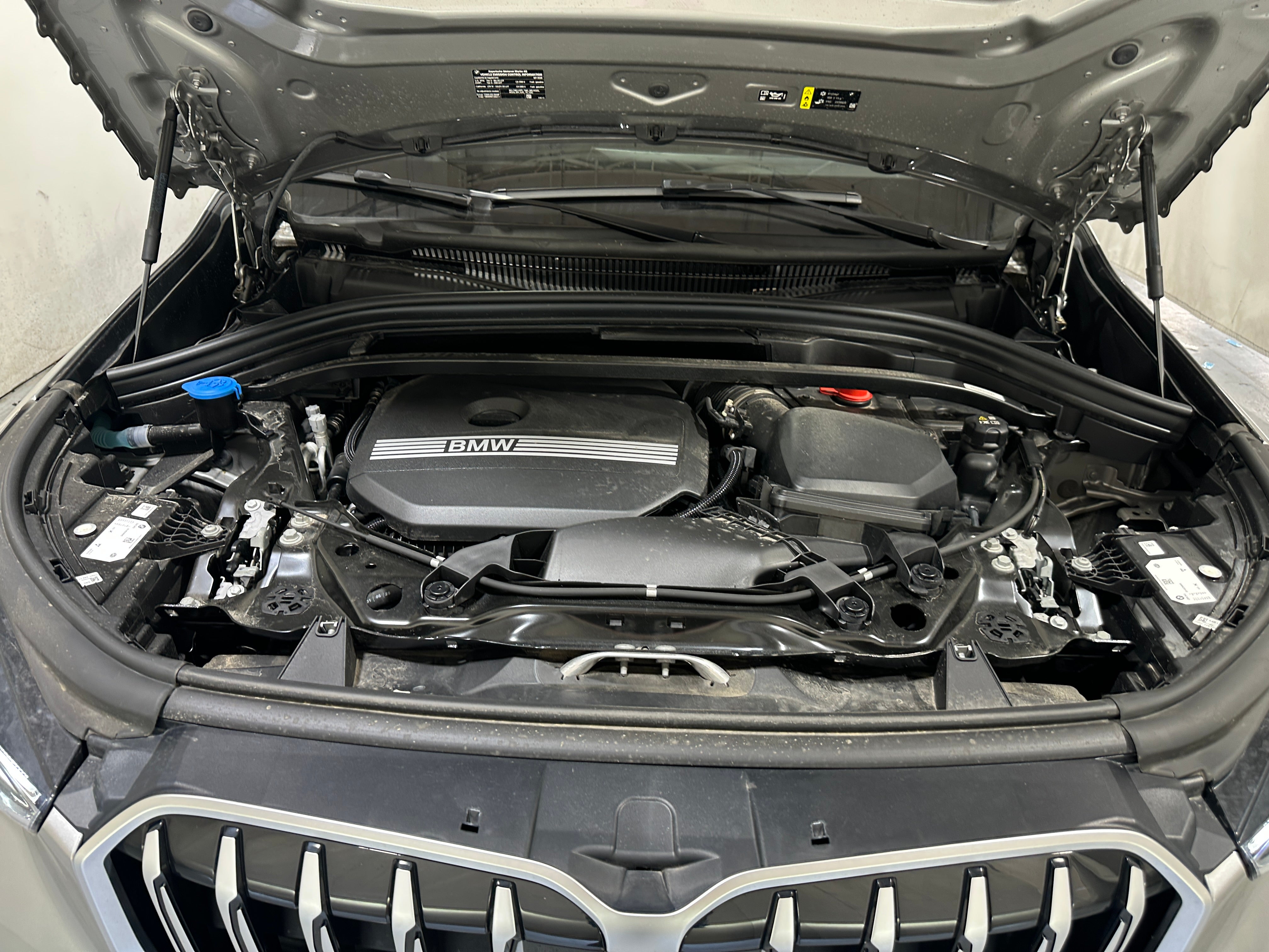 2026 BMW X1 28i - Photo 2