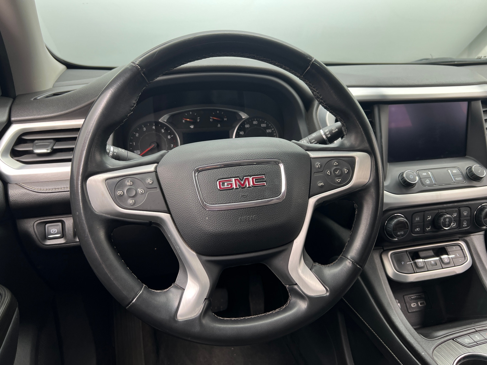 Thumbnail: 2023 GMC Acadia - 4