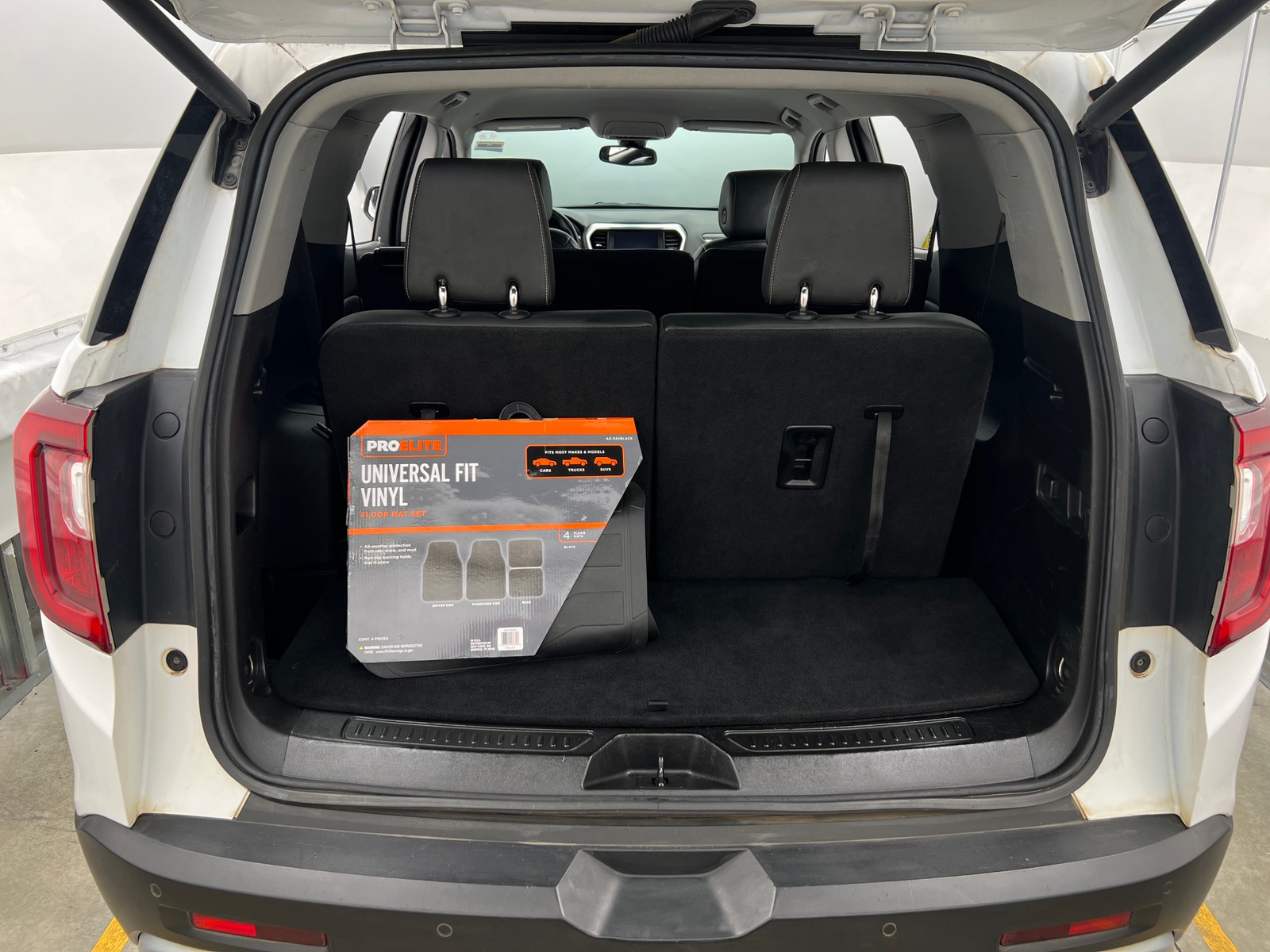 Thumbnail: 2023 GMC Acadia - 6