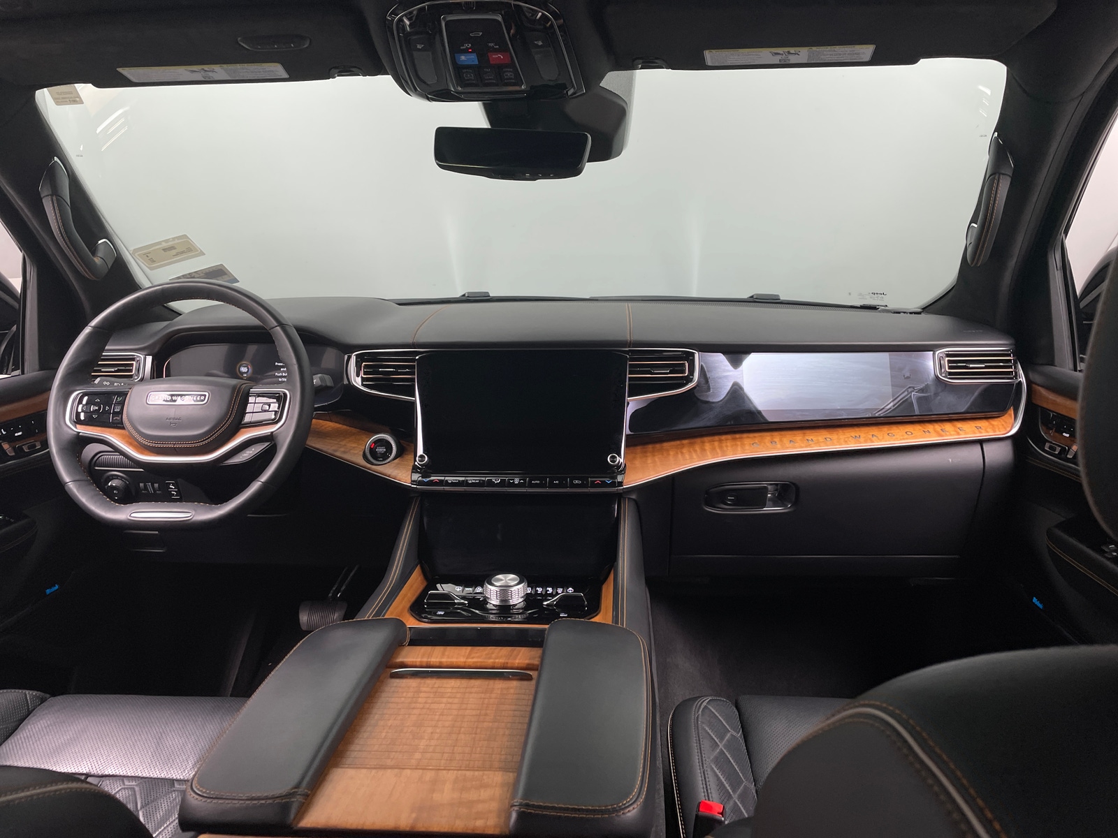 Thumbnail: 2024 Jeep Grand Wagoneer - 2