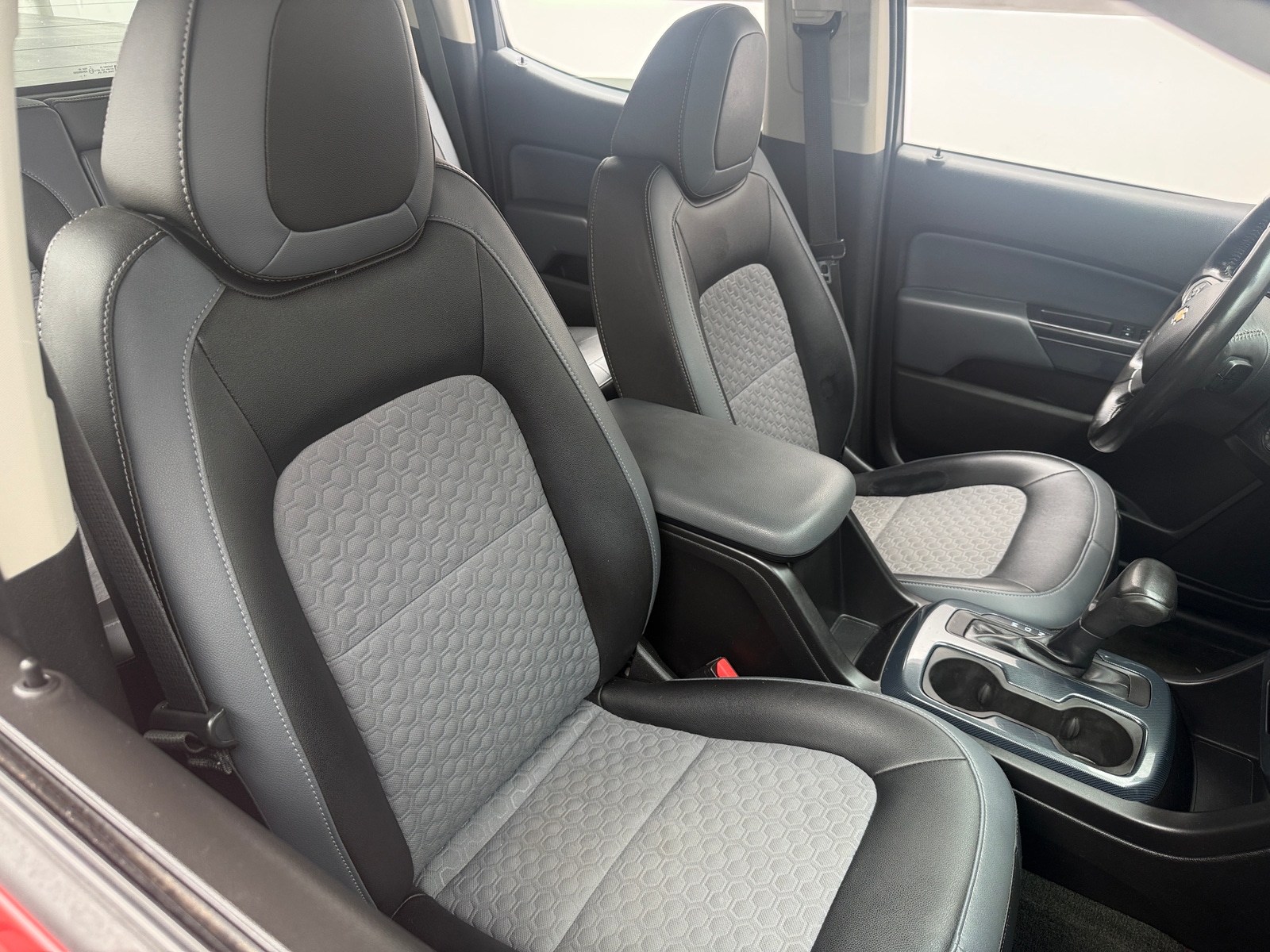 Thumbnail: 2016 Chevrolet Colorado - 2
