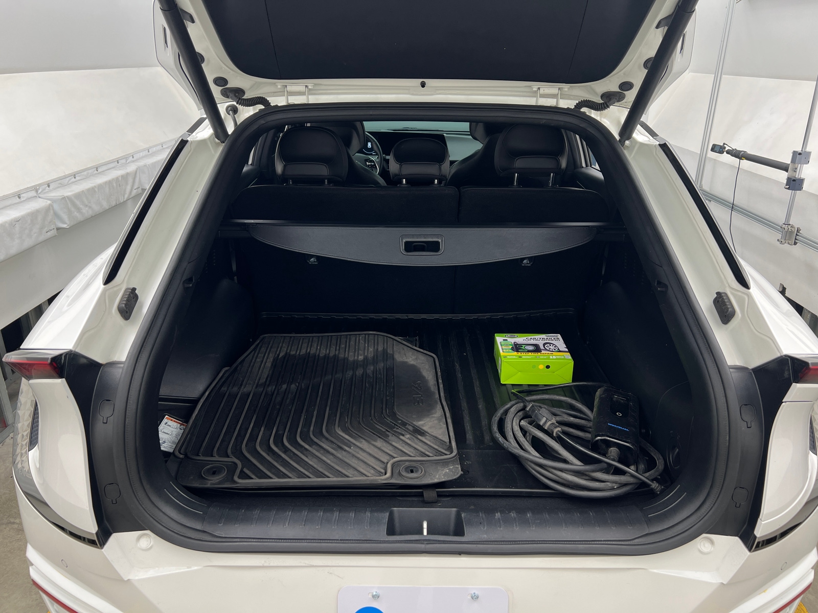 Thumbnail: 2023 Kia EV6 - 6
