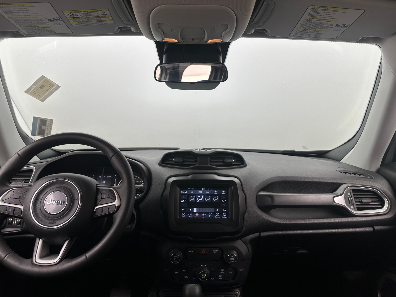 Thumbnail: 2018 Jeep Renegade - 3