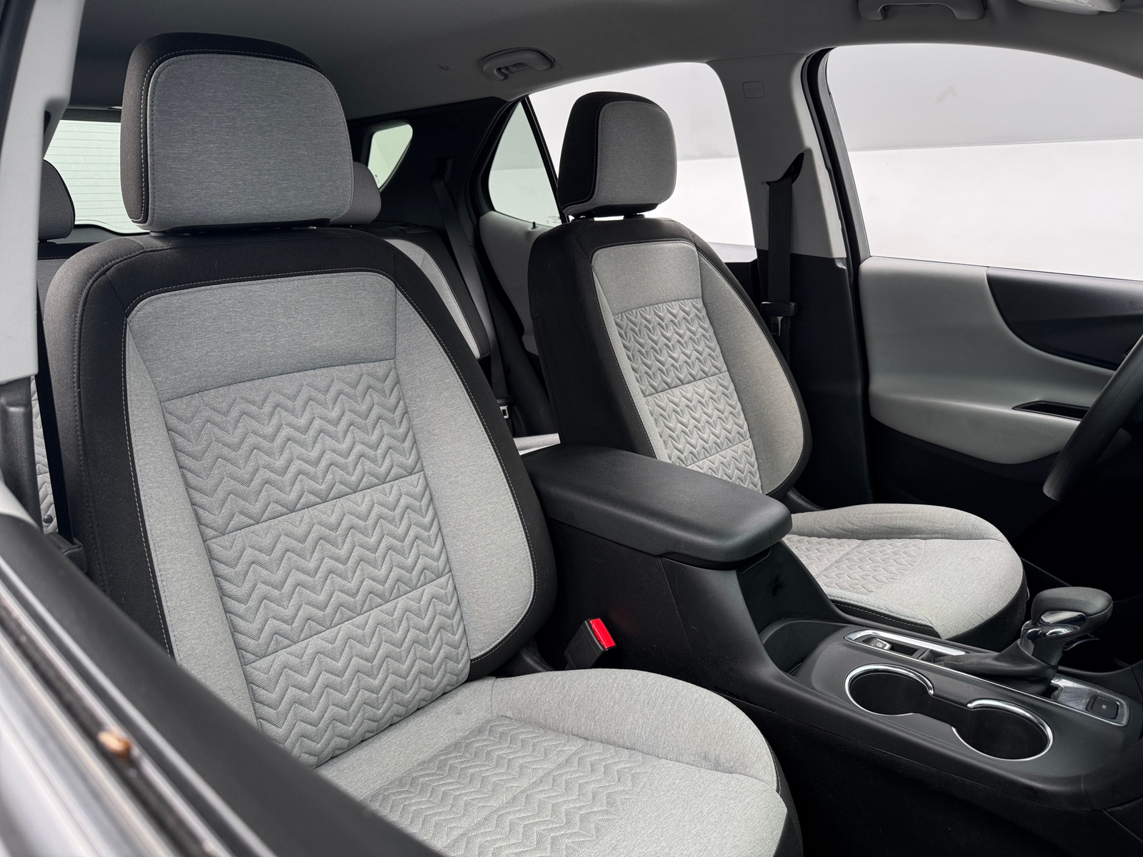 Thumbnail: 2022 Chevrolet Equinox - 2