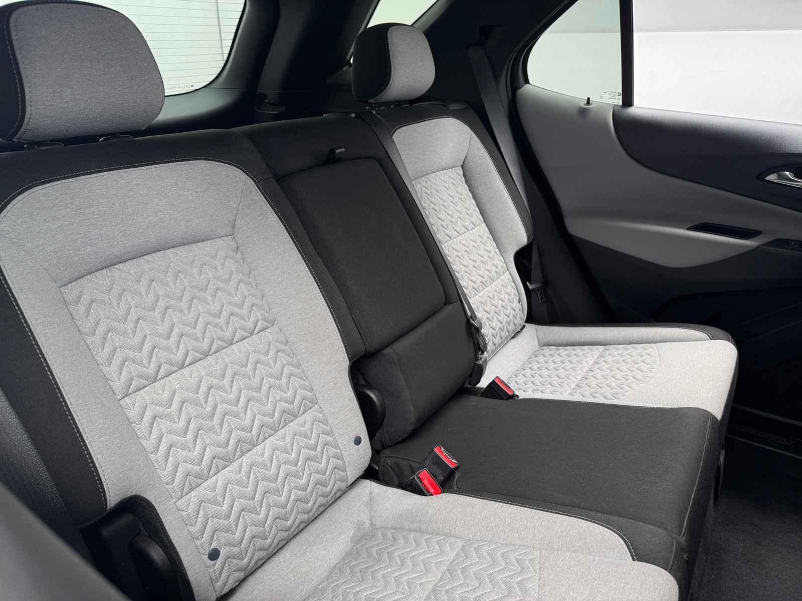 Thumbnail: 2022 Chevrolet Equinox - 6