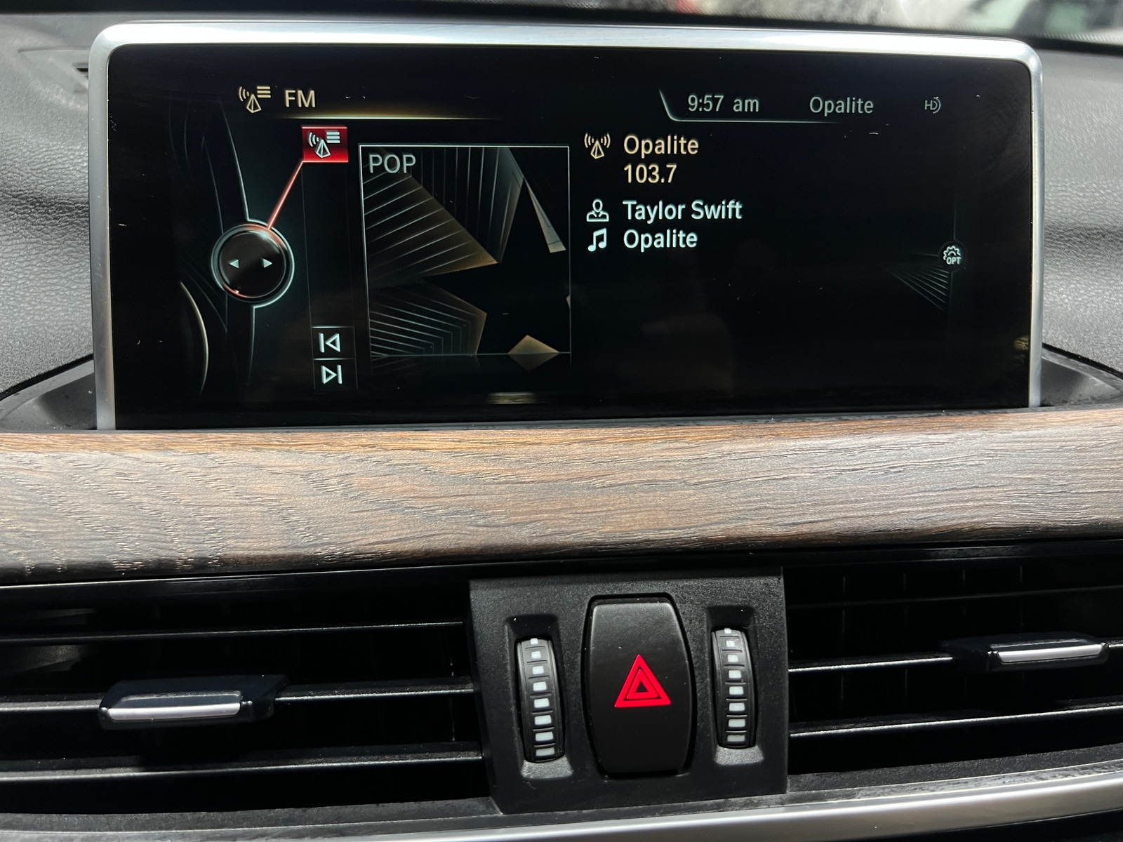 Thumbnail: 2016 BMW X1 - 3