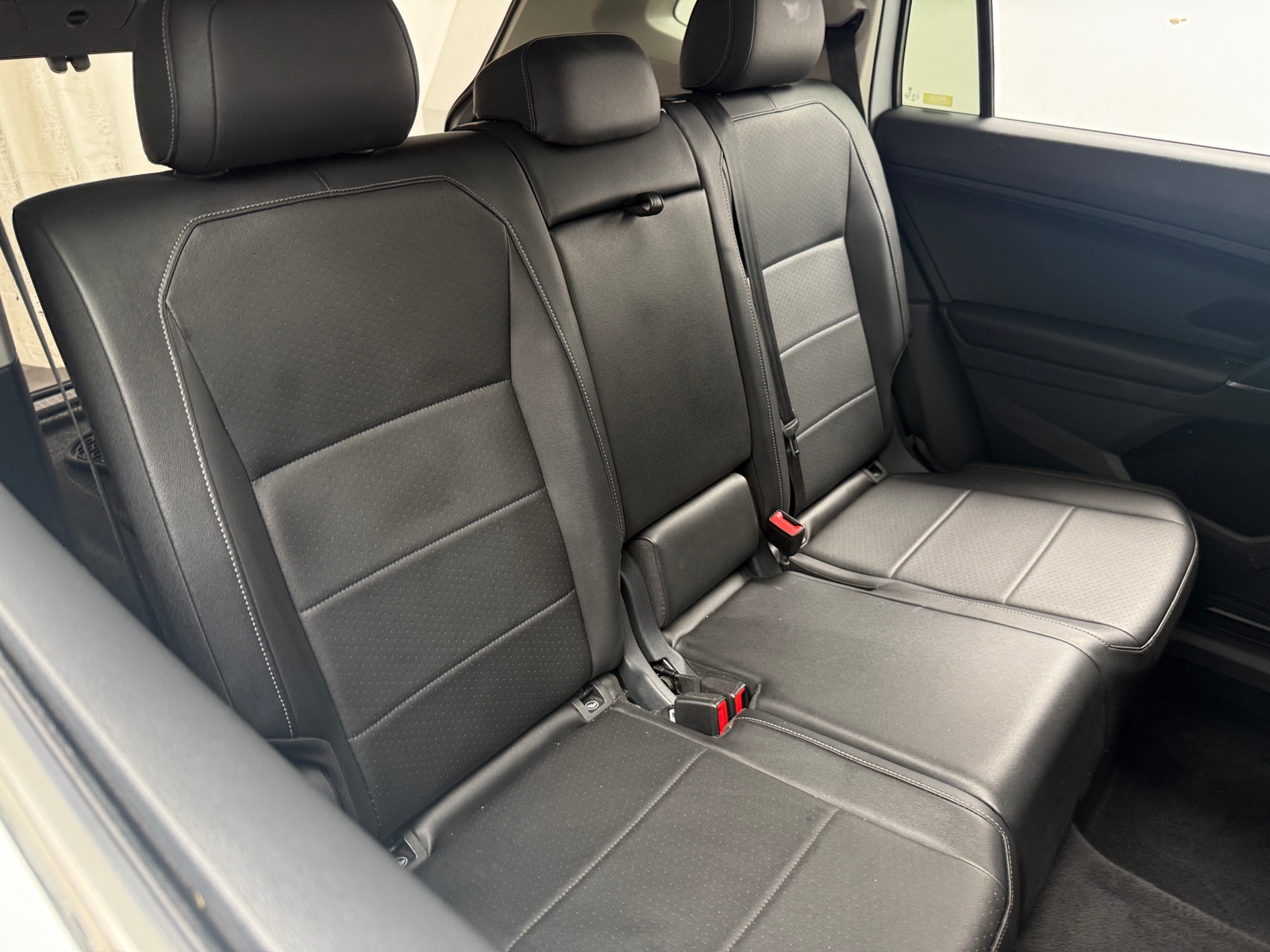 Thumbnail: 2018 Volkswagen Tiguan - 5