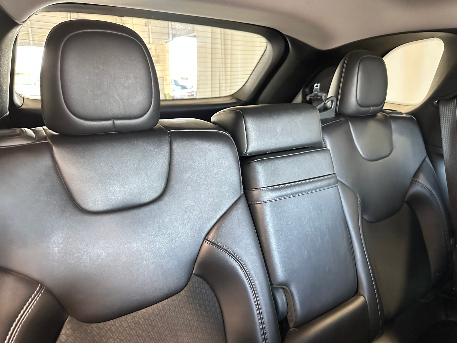 Thumbnail: 2019 Jeep Cherokee - 6