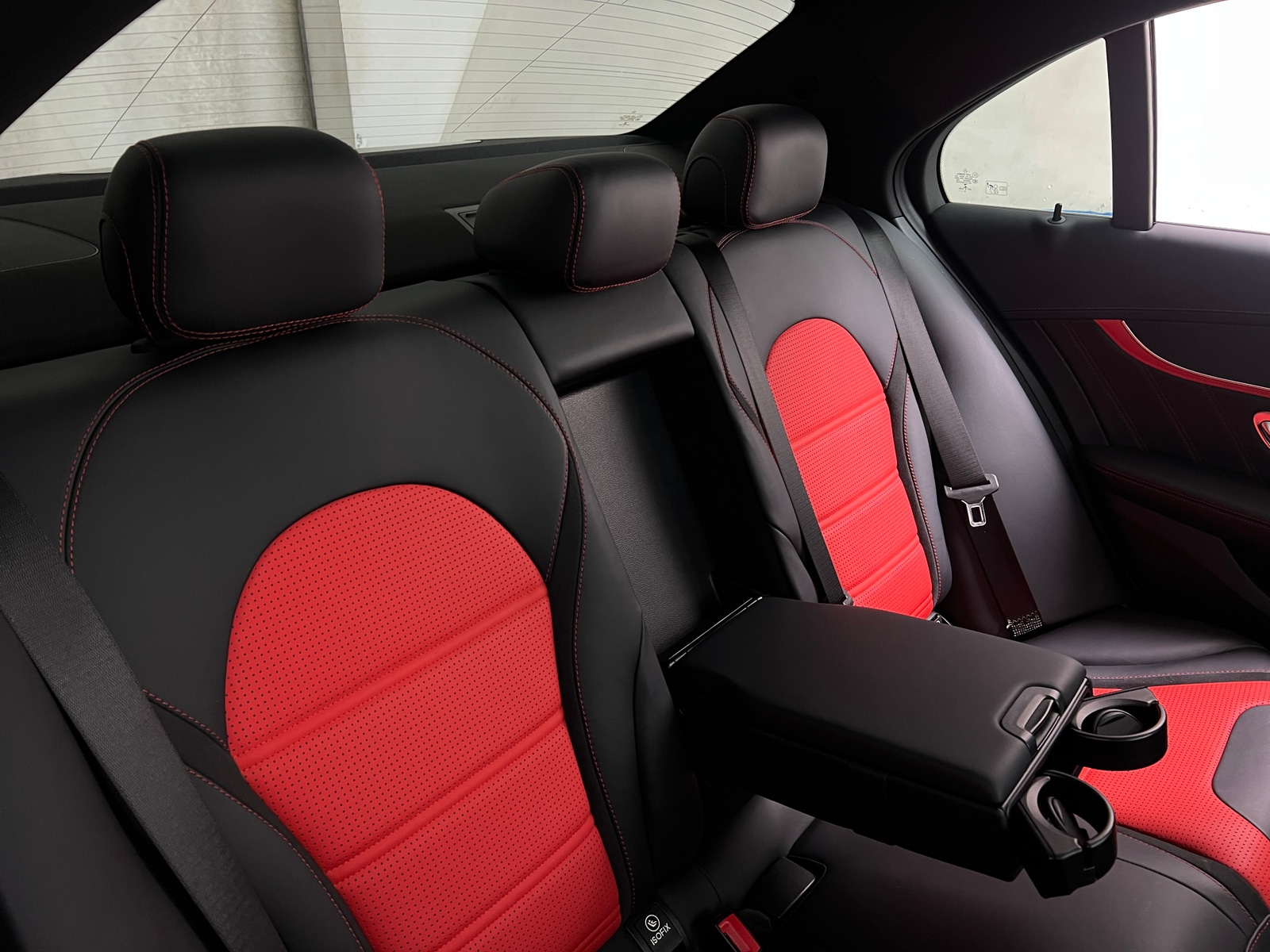 Thumbnail: 2016 Mercedes-Benz C-Class - 6