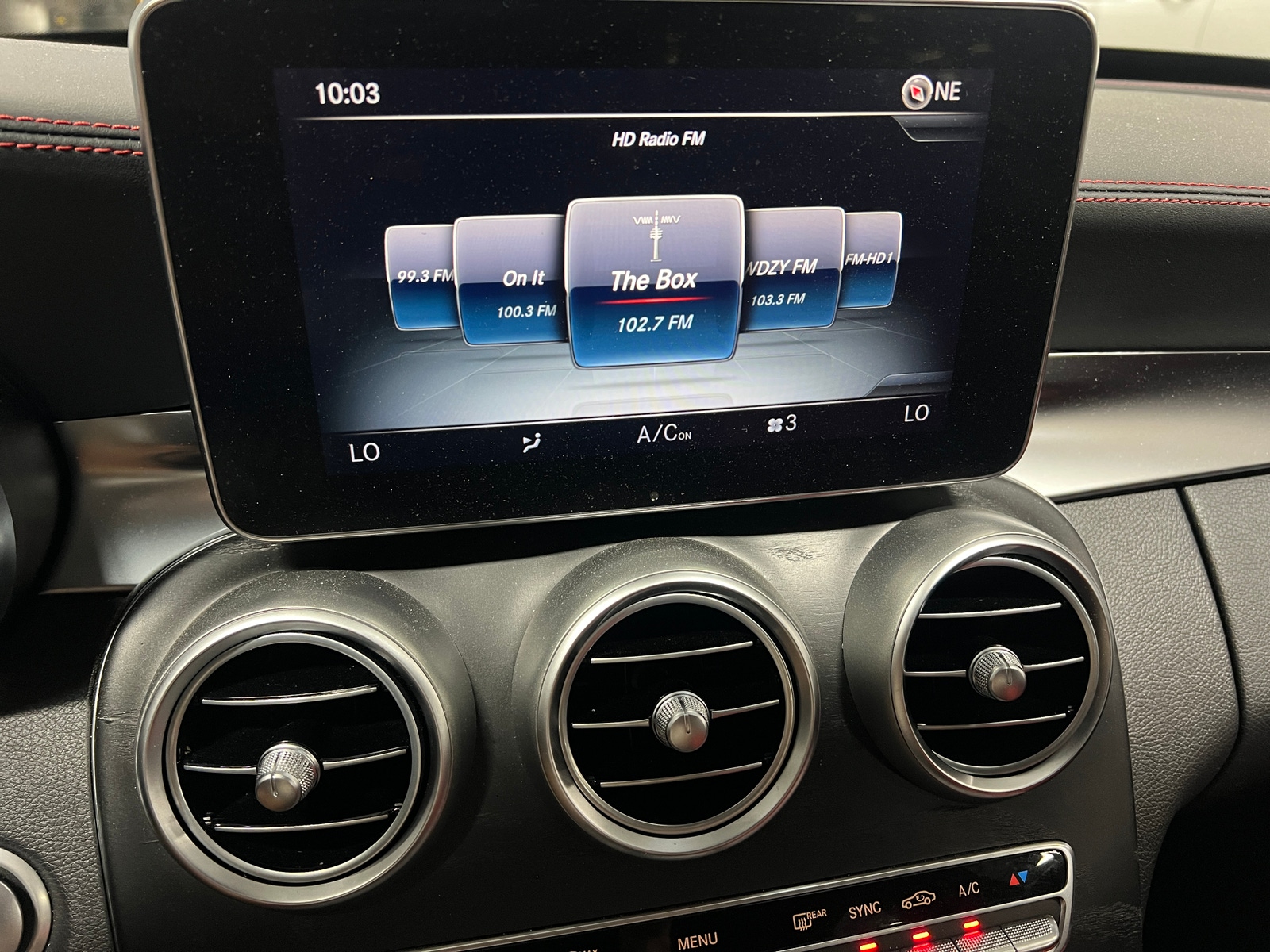 Thumbnail: 2016 Mercedes-Benz C-Class - 4