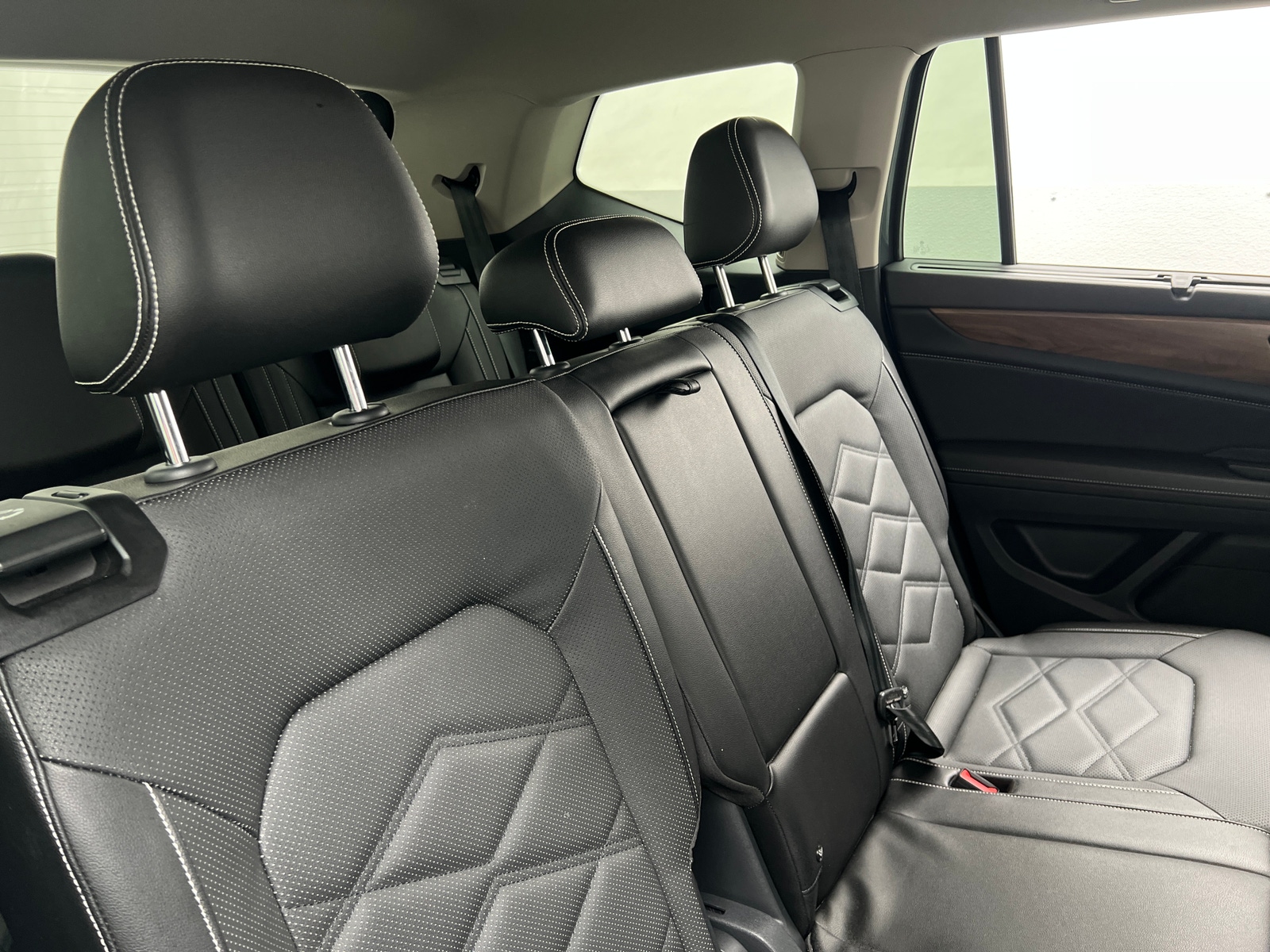 Thumbnail: 2024 Volkswagen Atlas - 5