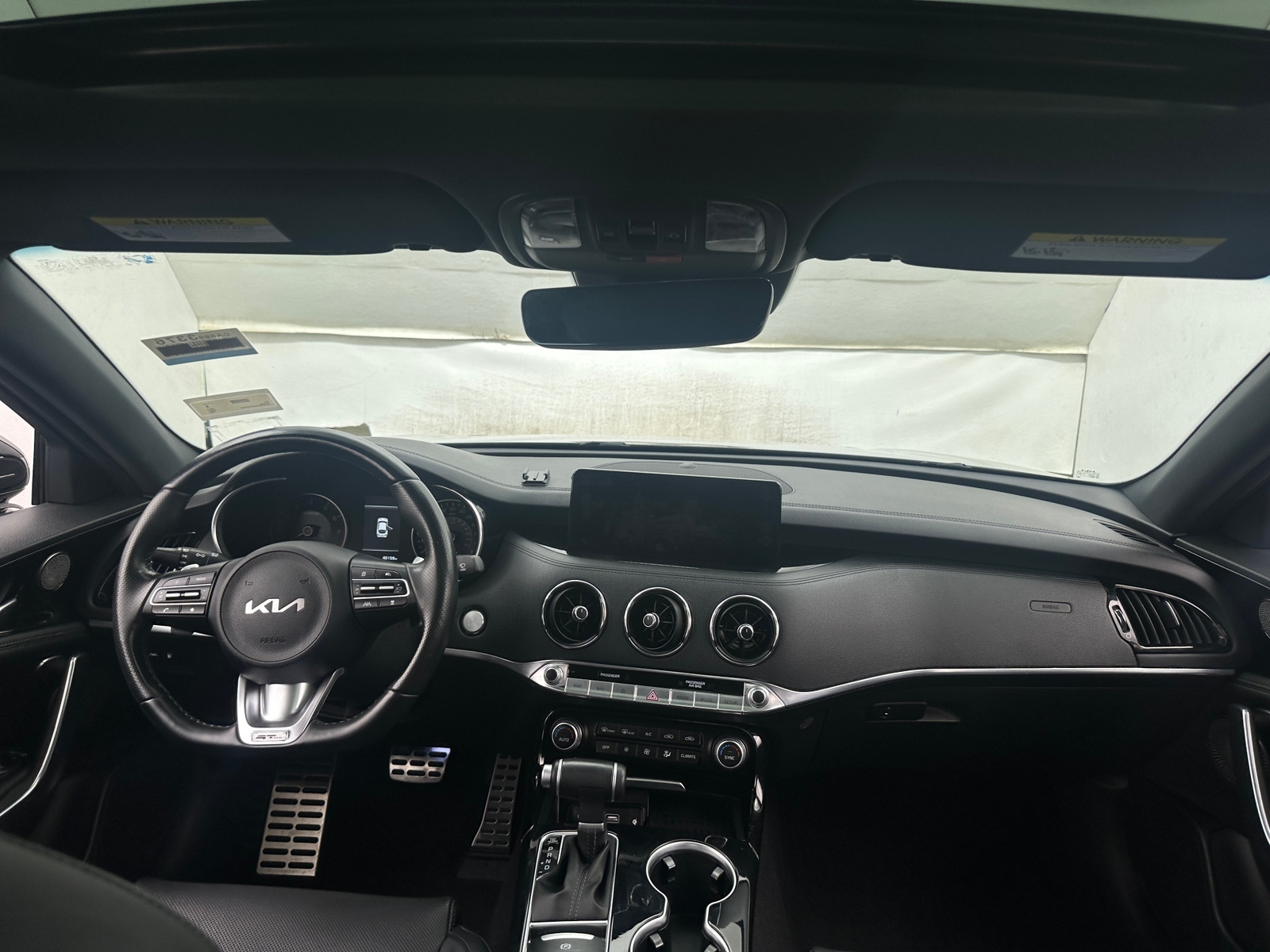 Thumbnail: 2023 Kia Stinger - 2