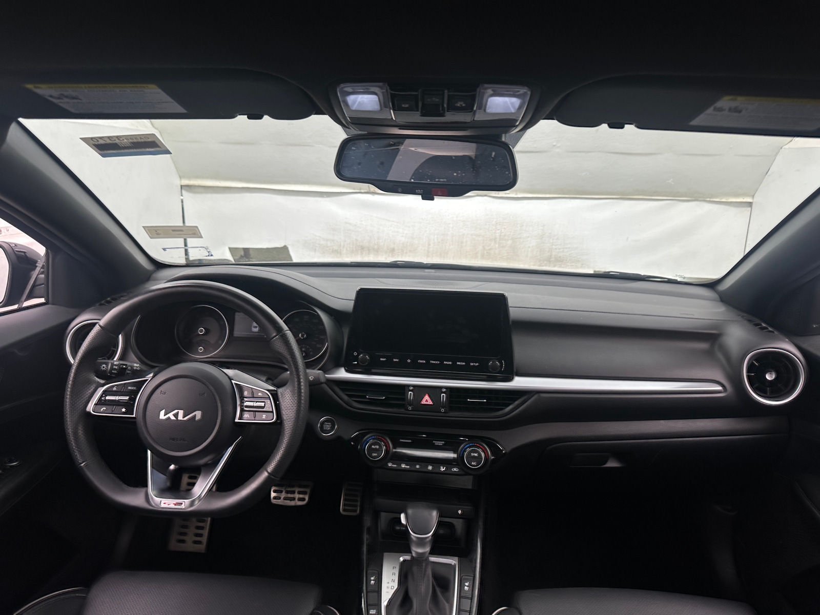 Thumbnail: 2024 Kia Forte - 3
