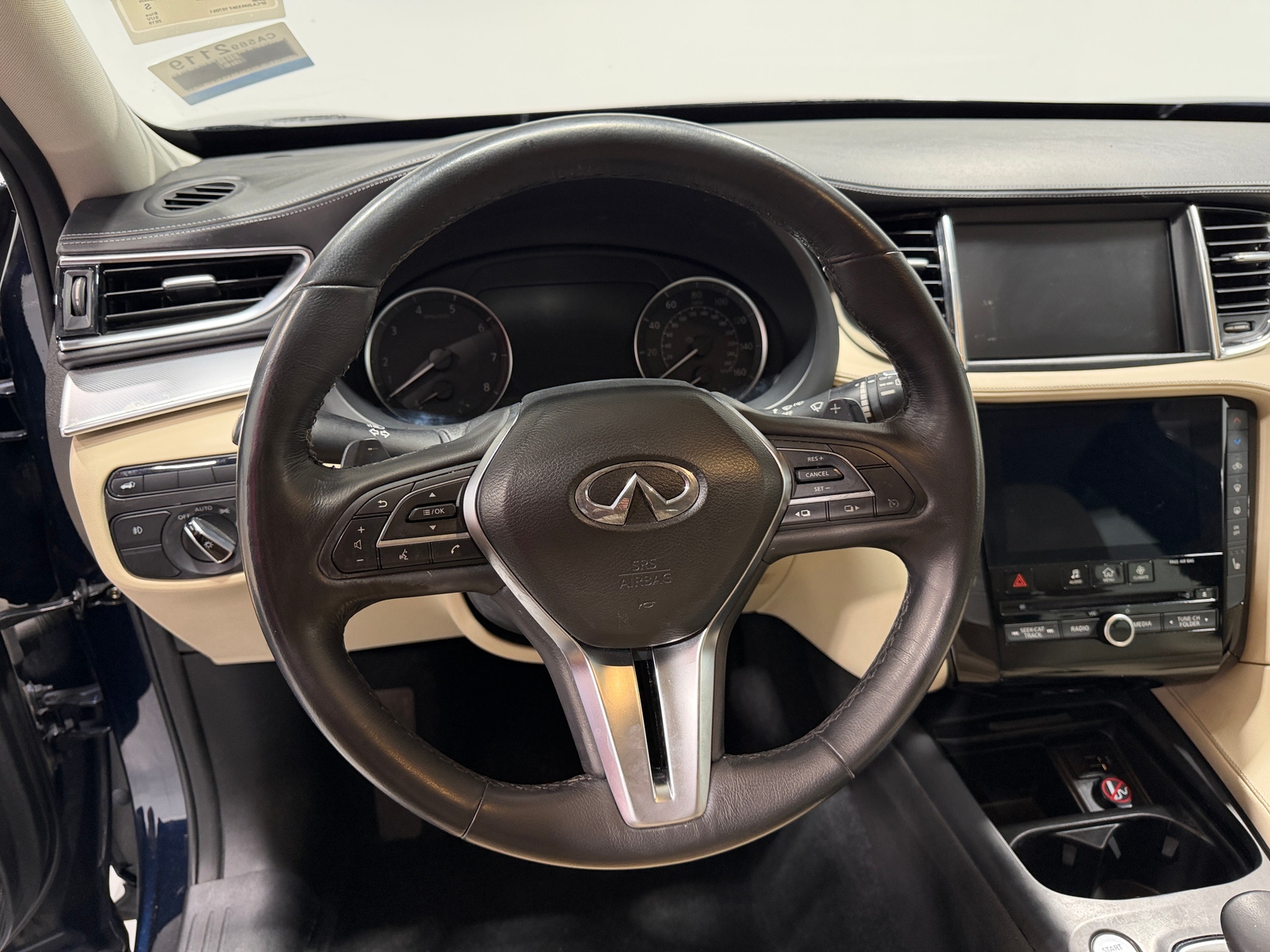 Thumbnail: 2019 INFINITI QX50 - 4