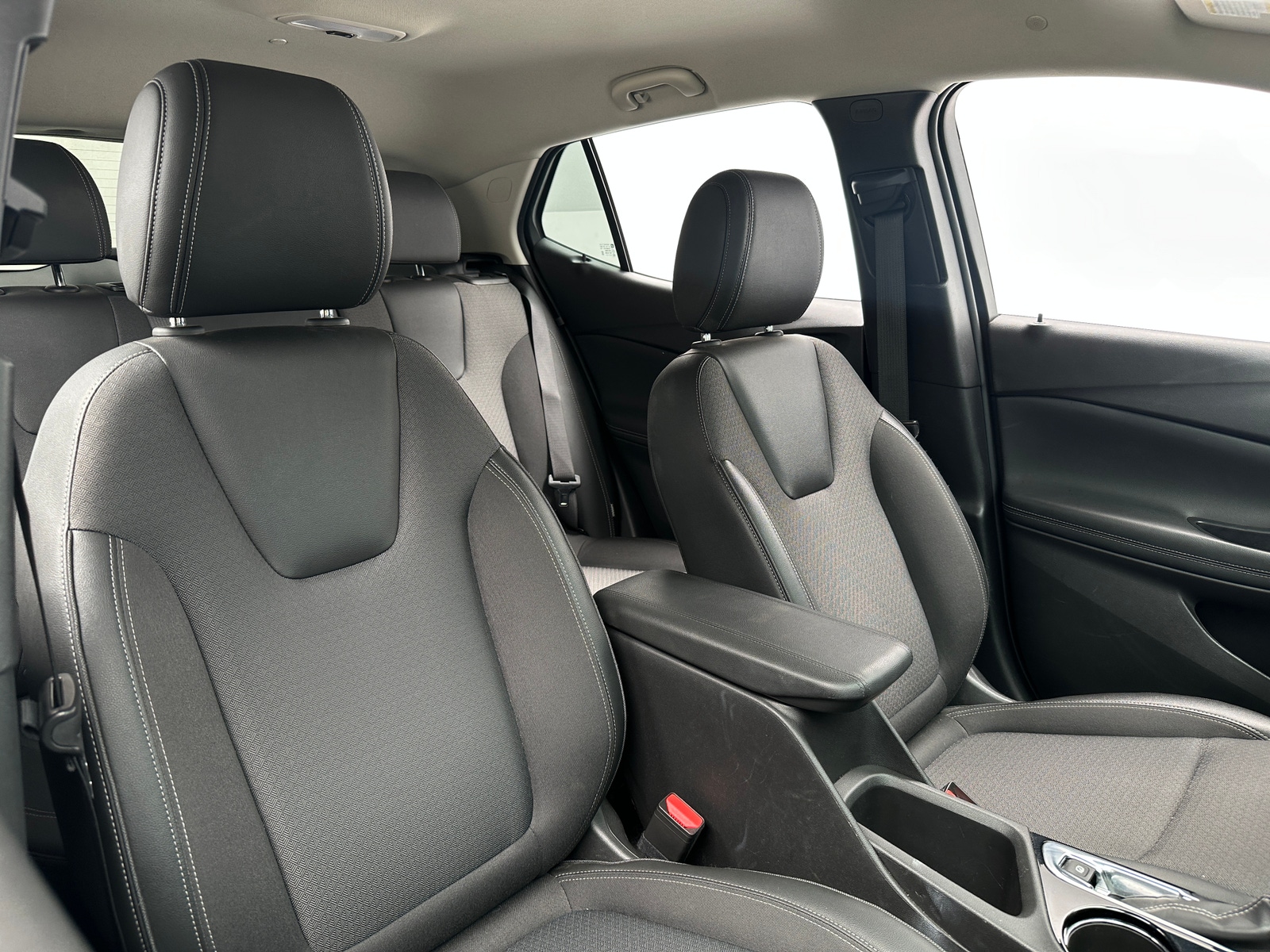 Thumbnail: 2025 Buick Encore GX - 2