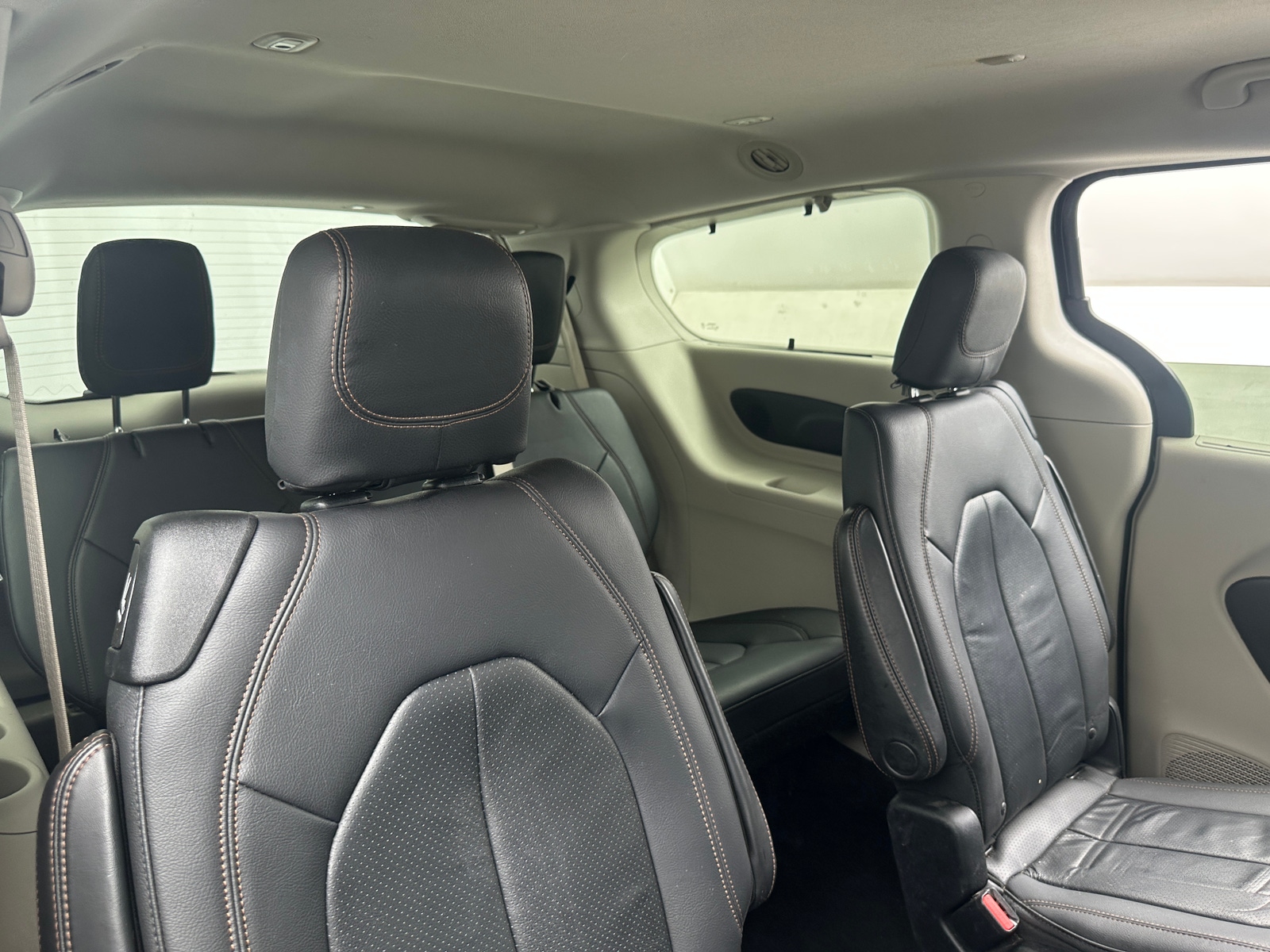 Thumbnail: 2018 Chrysler Pacifica - 5