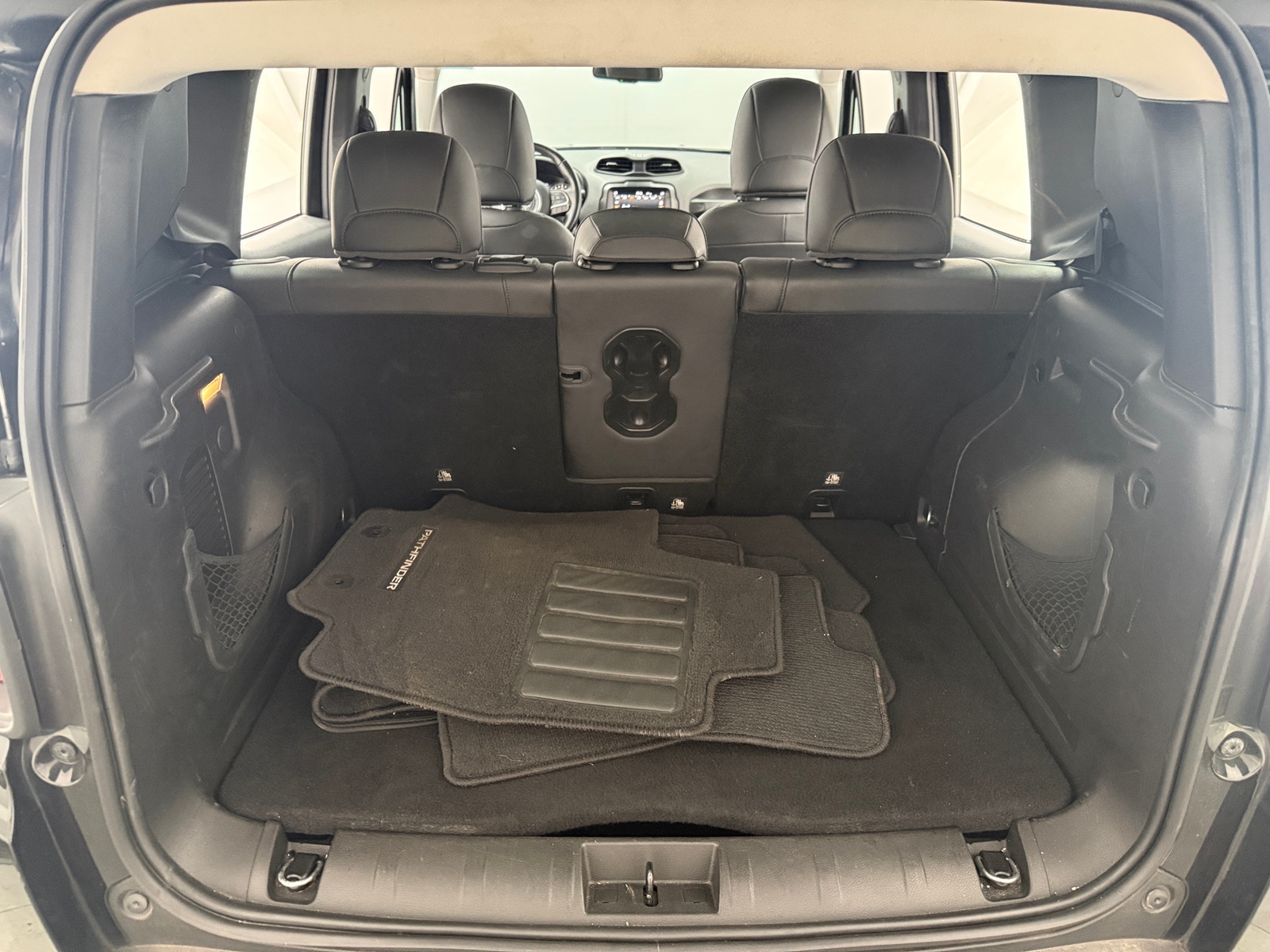 Thumbnail: 2018 Jeep Renegade - 6