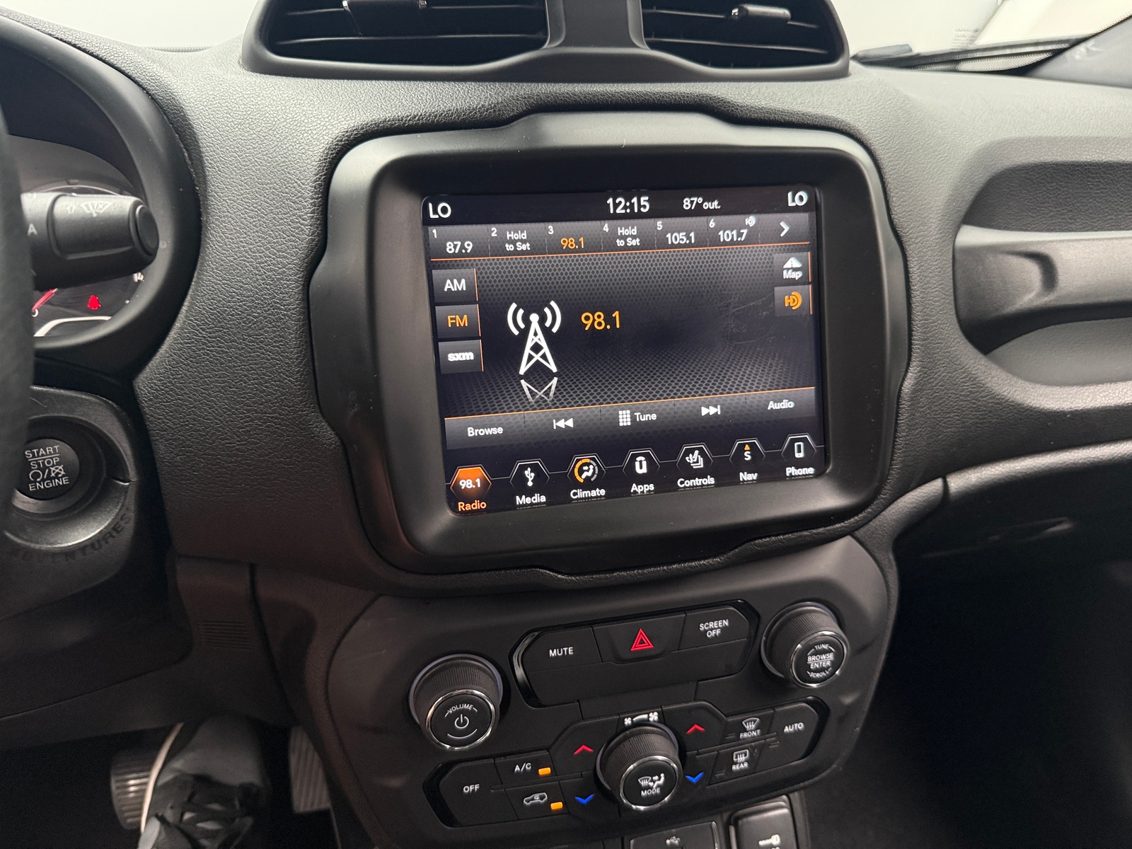 Thumbnail: 2018 Jeep Renegade - 3