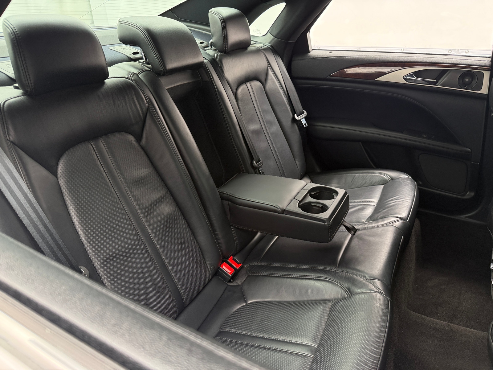 Thumbnail: 2020 Lincoln MKZ - 5