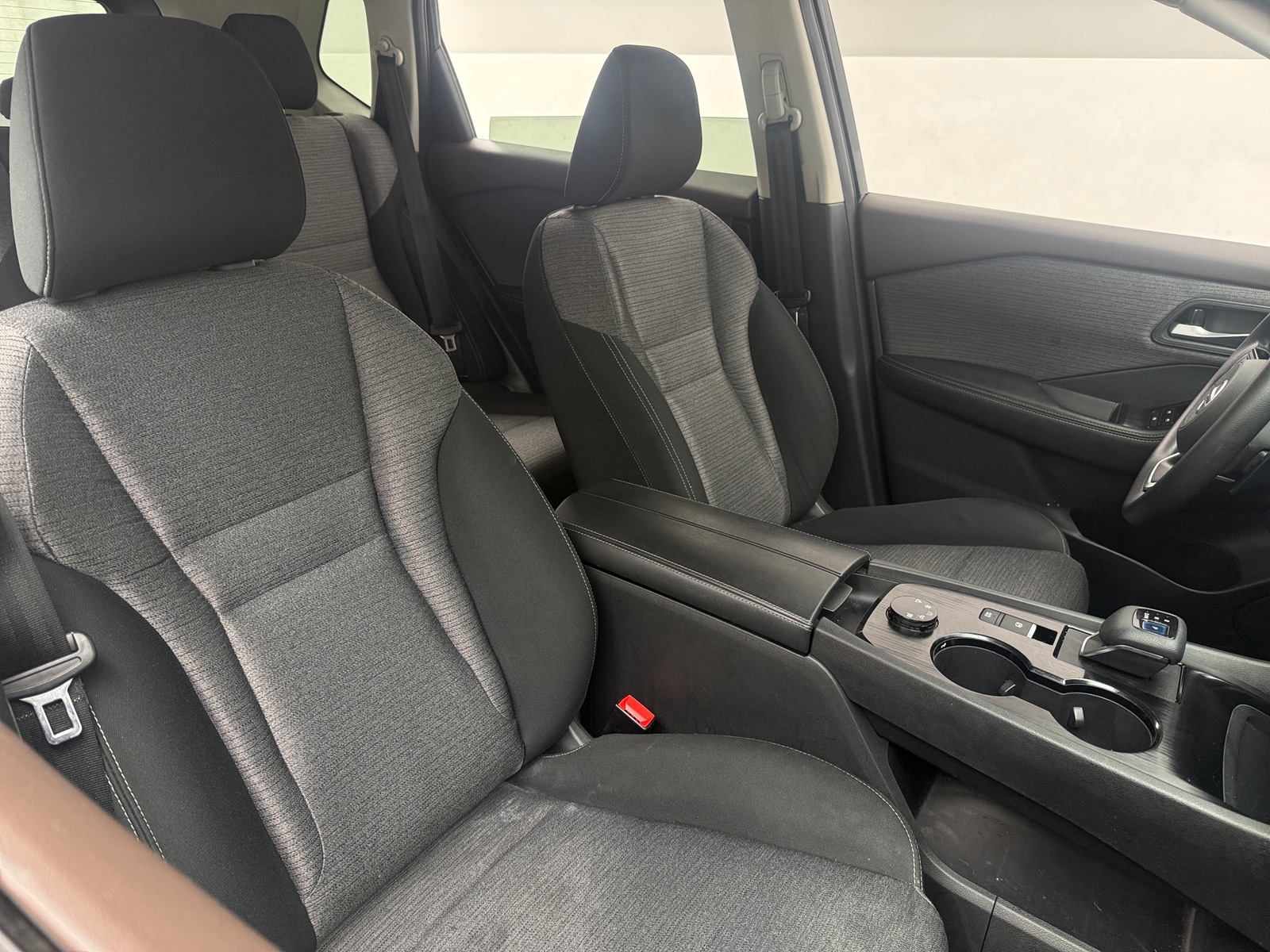 Thumbnail: 2021 Nissan Rogue - 2