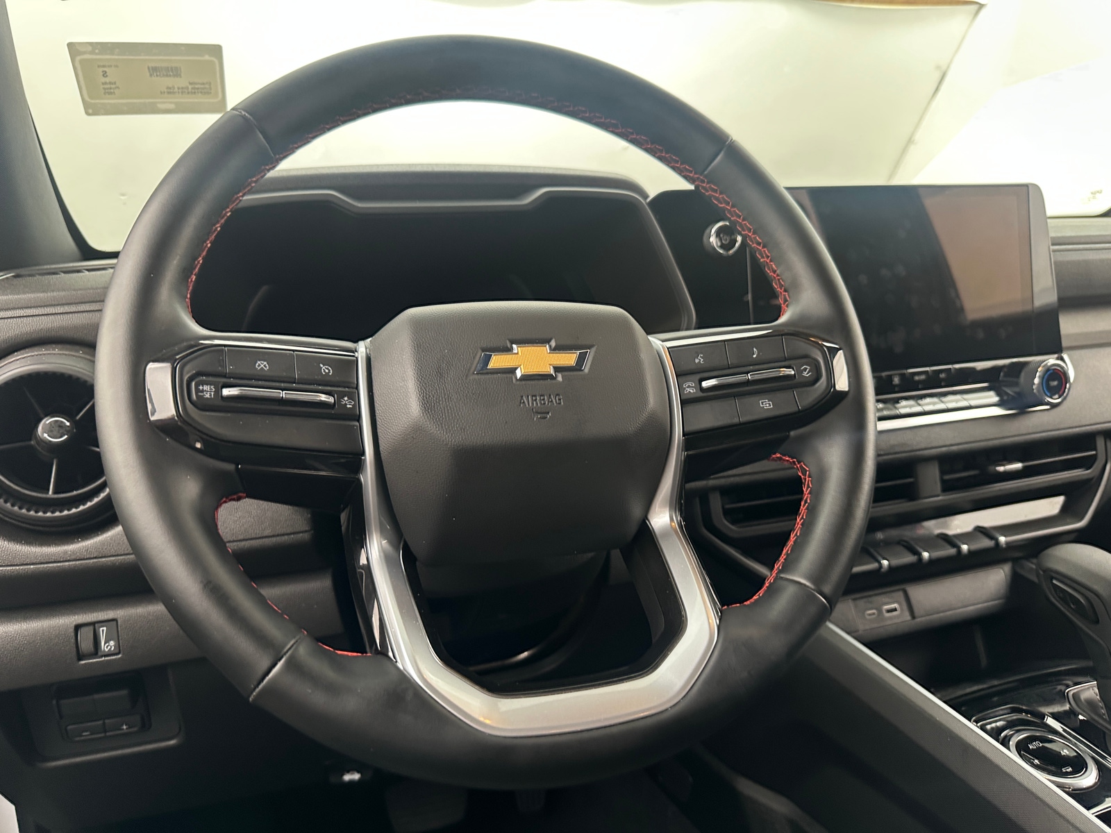 Thumbnail: 2025 Chevrolet Colorado - 5