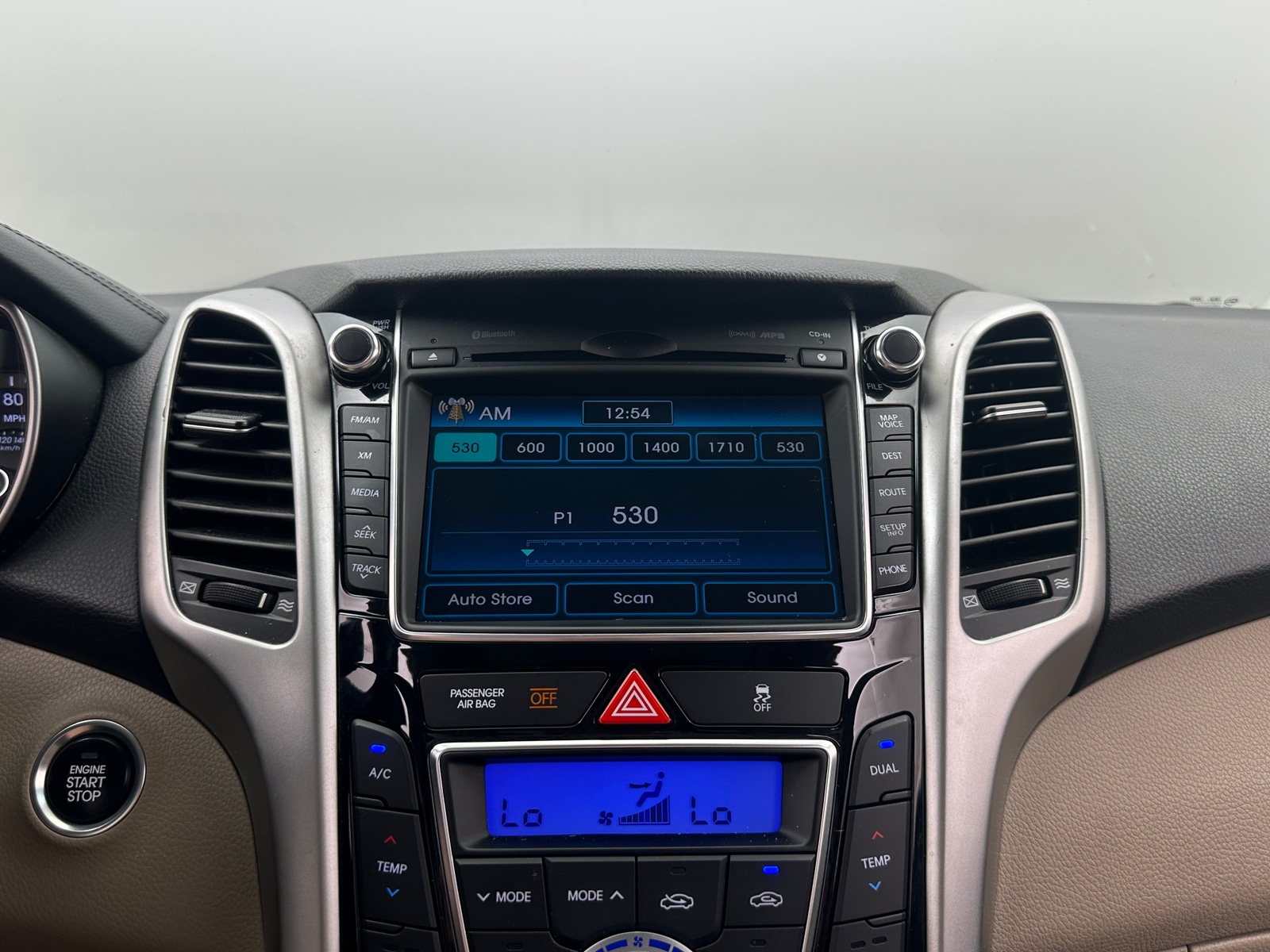 Thumbnail: 2014 Hyundai Elantra - 3