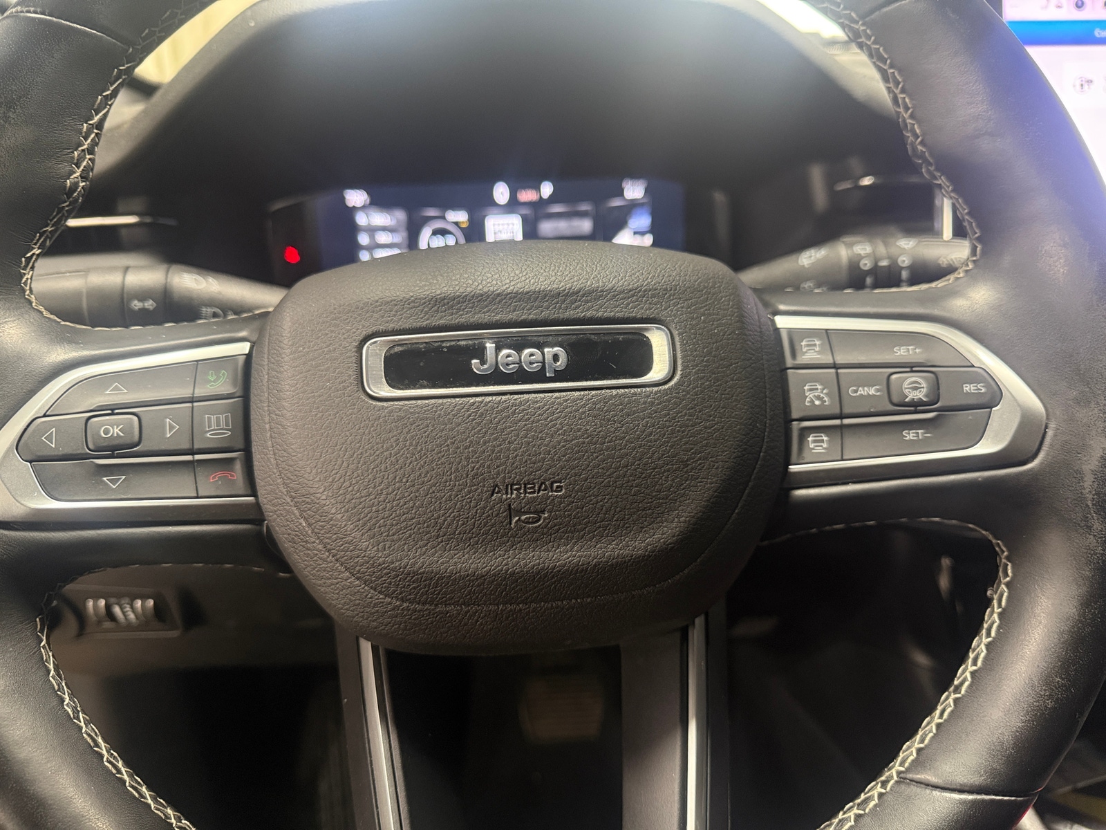 Thumbnail: 2022 Jeep Compass - 4