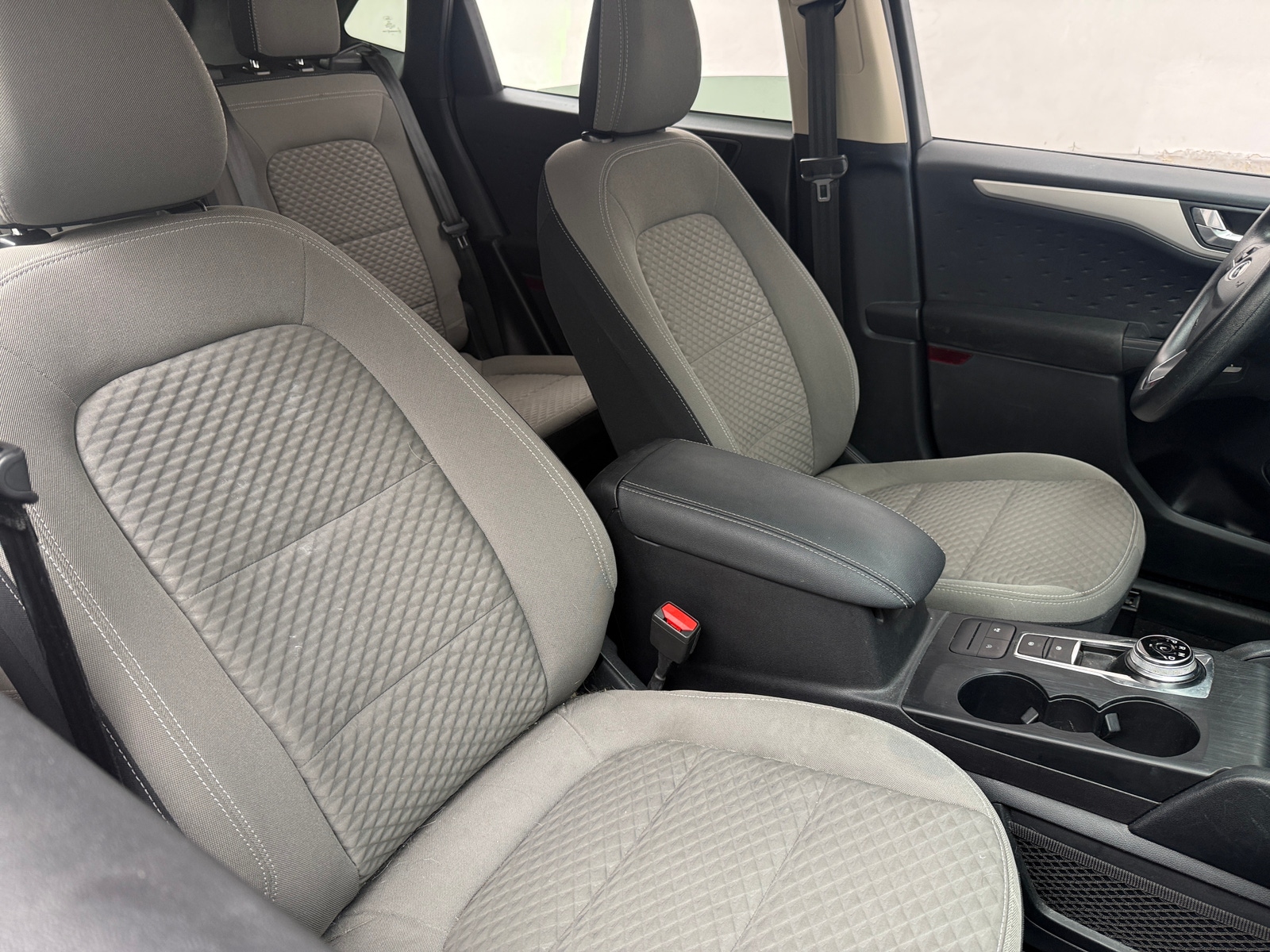 Thumbnail: 2020 Ford Escape - 2