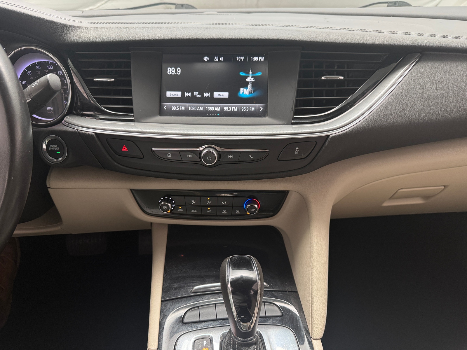 Thumbnail: 2018 Buick Regal - 4