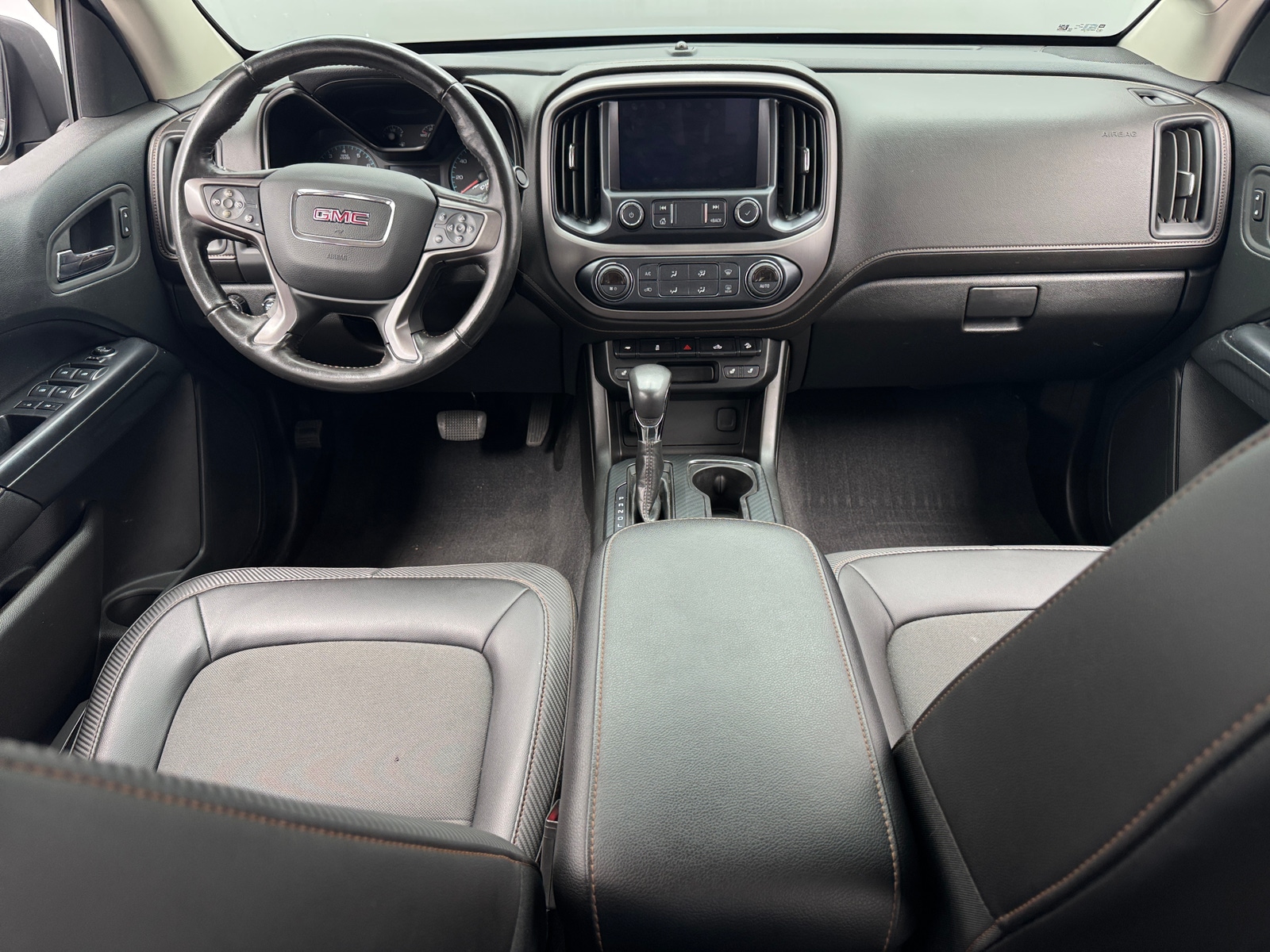 Thumbnail: 2022 GMC Canyon - 3