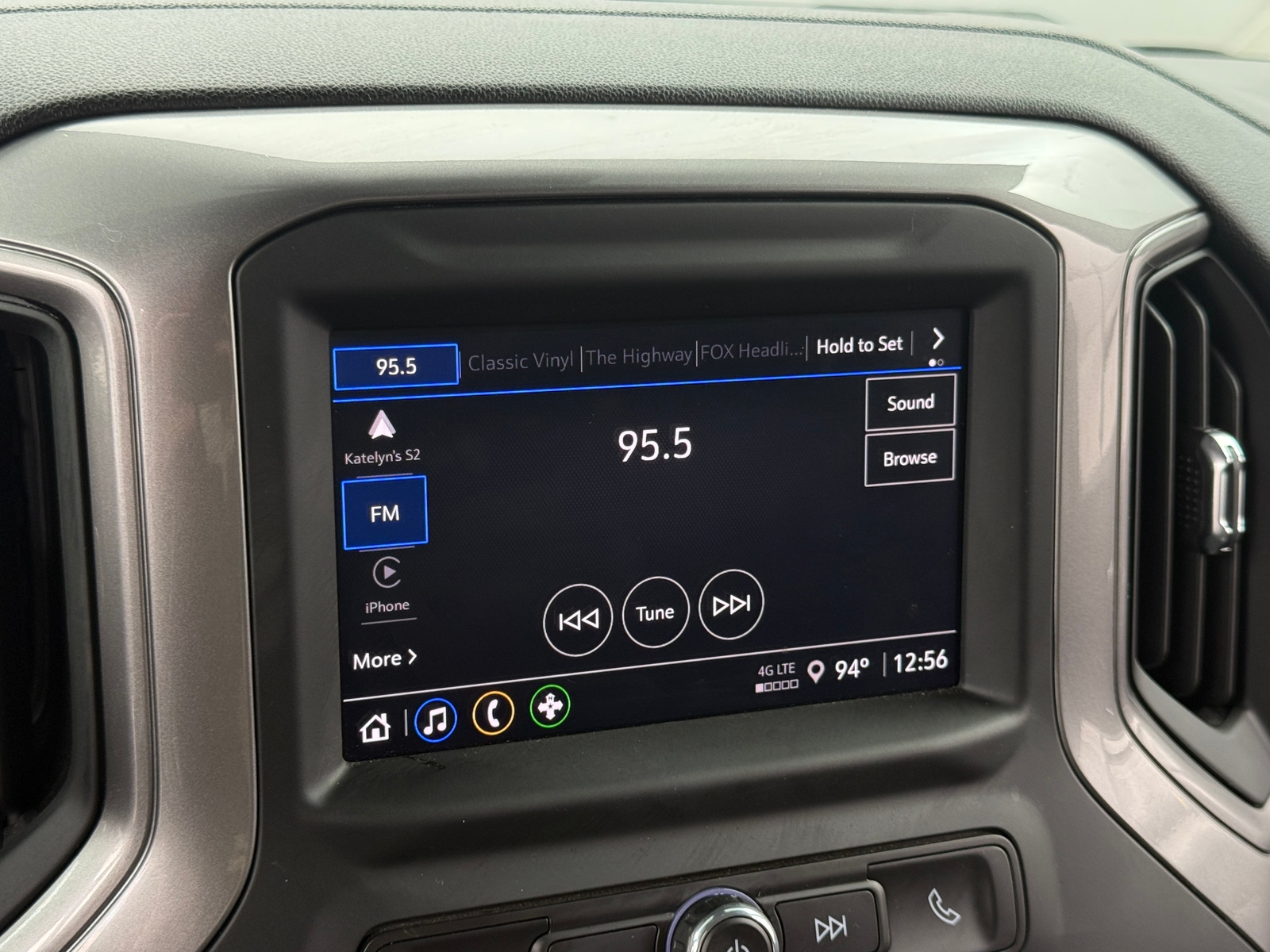 Thumbnail: 2024 Chevrolet Silverado 2500 - 4