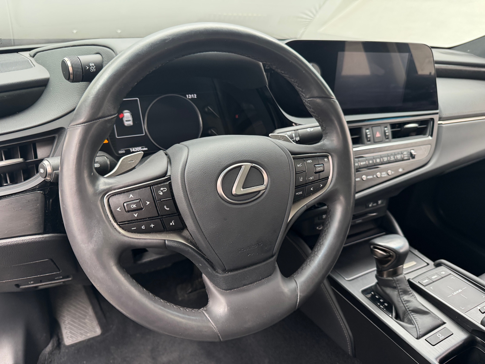 Thumbnail: 2022 Lexus ES - 4