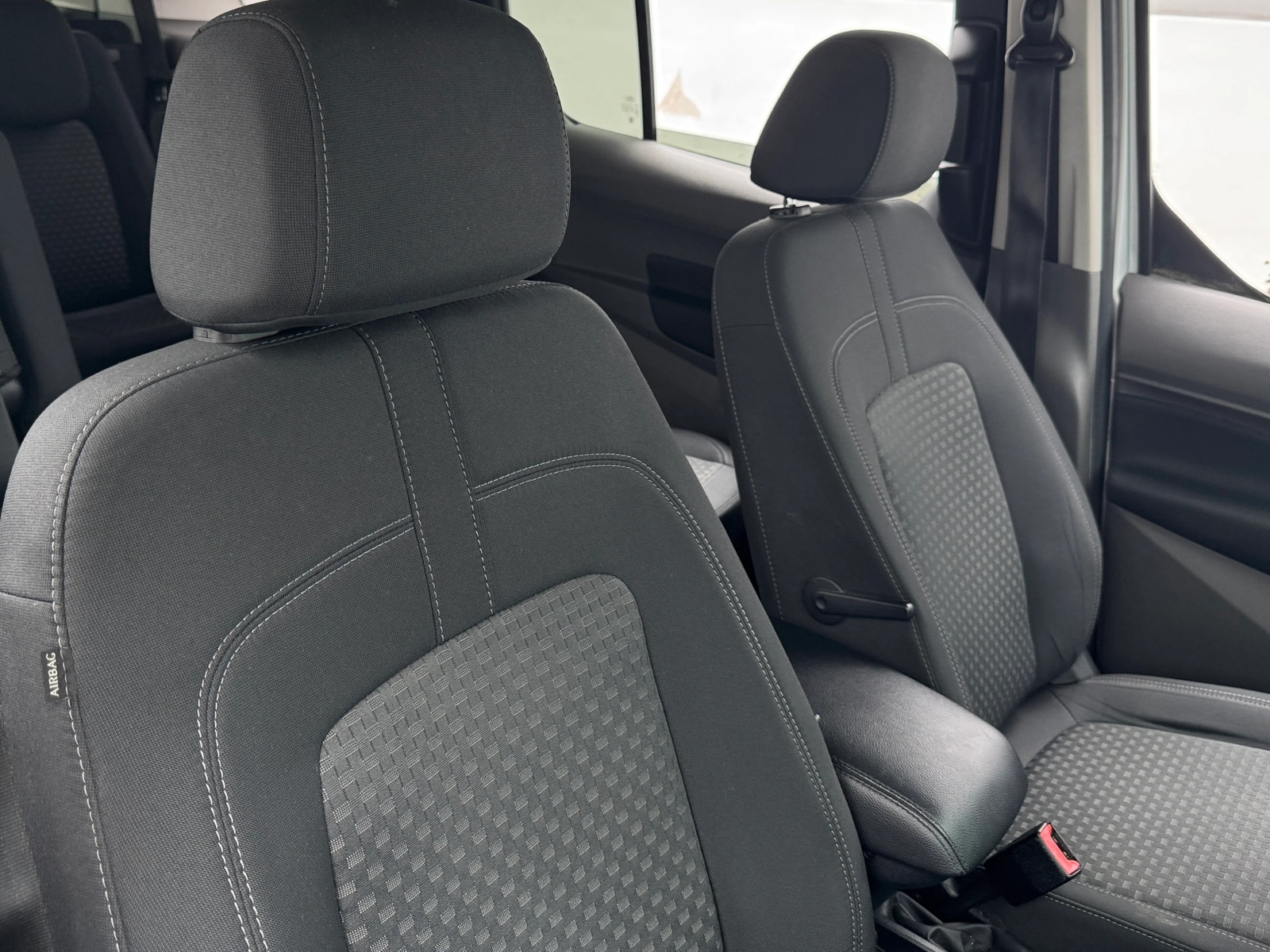 Thumbnail: 2019 Ford Transit Series - 2